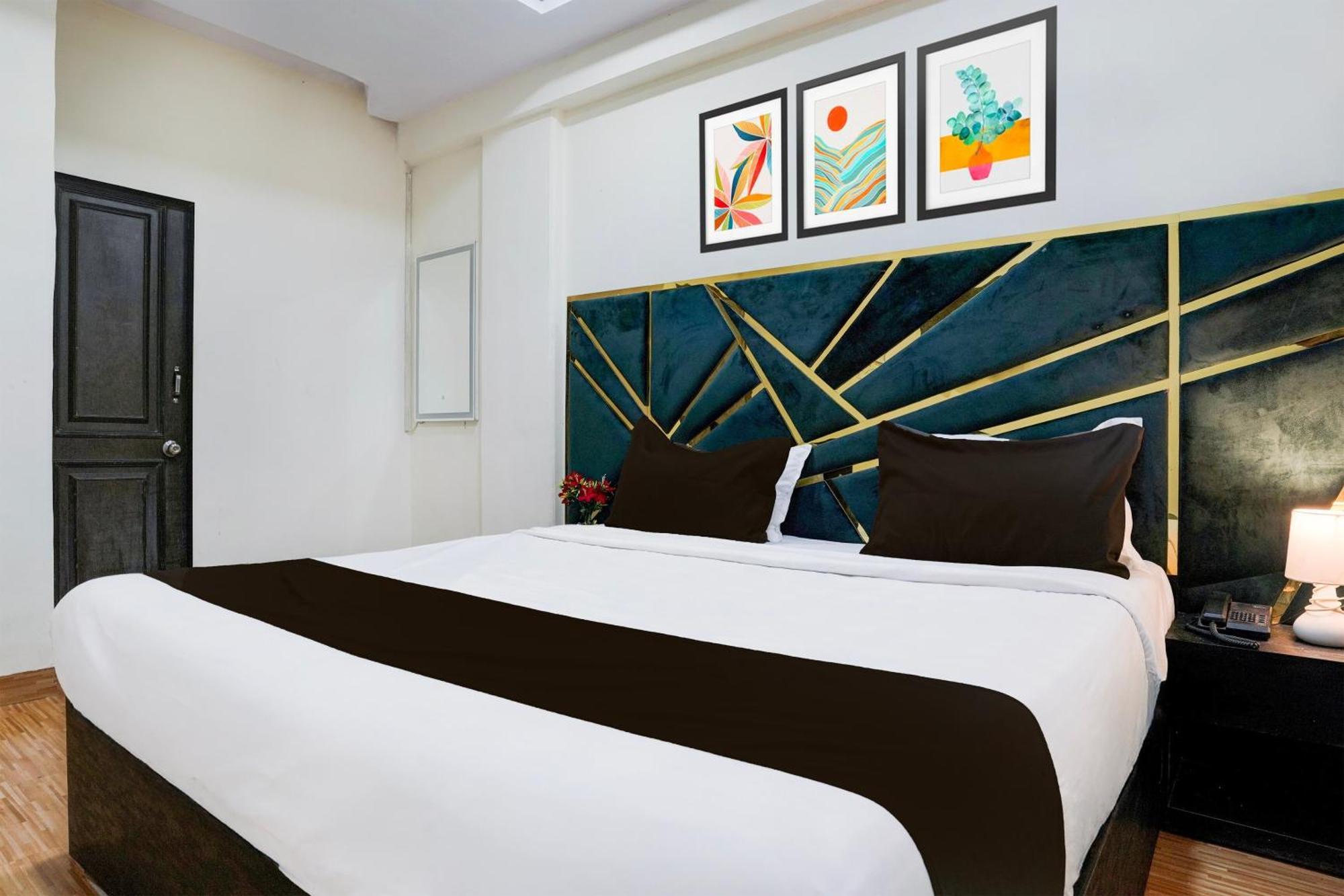 Hotel O Big Rahat Palace Mumbai