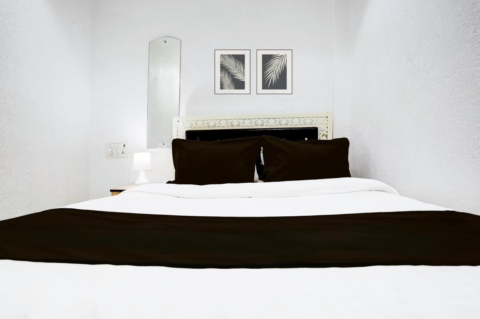 Super O Khar East Near Railway Station Hotel 3*