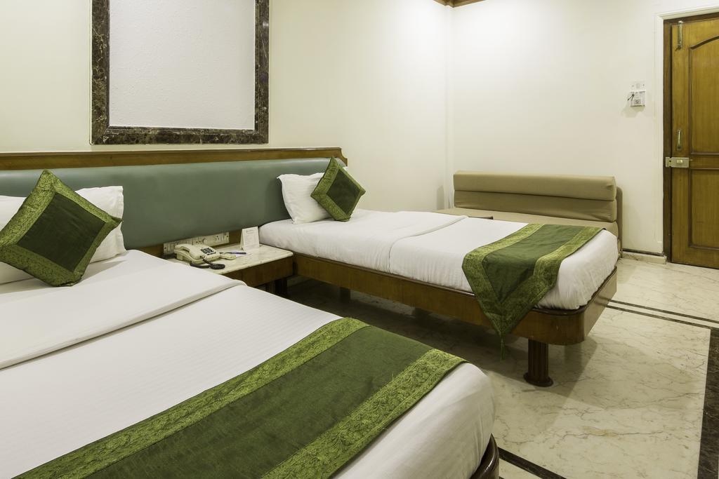 Garden Hotel 3*