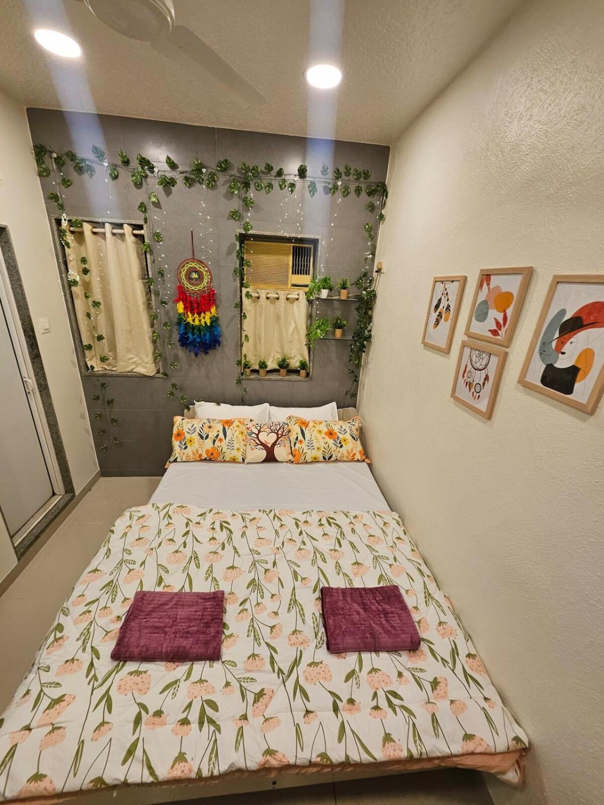 Apartment Cozy Rose Peaceful Village Retreat In Bandra