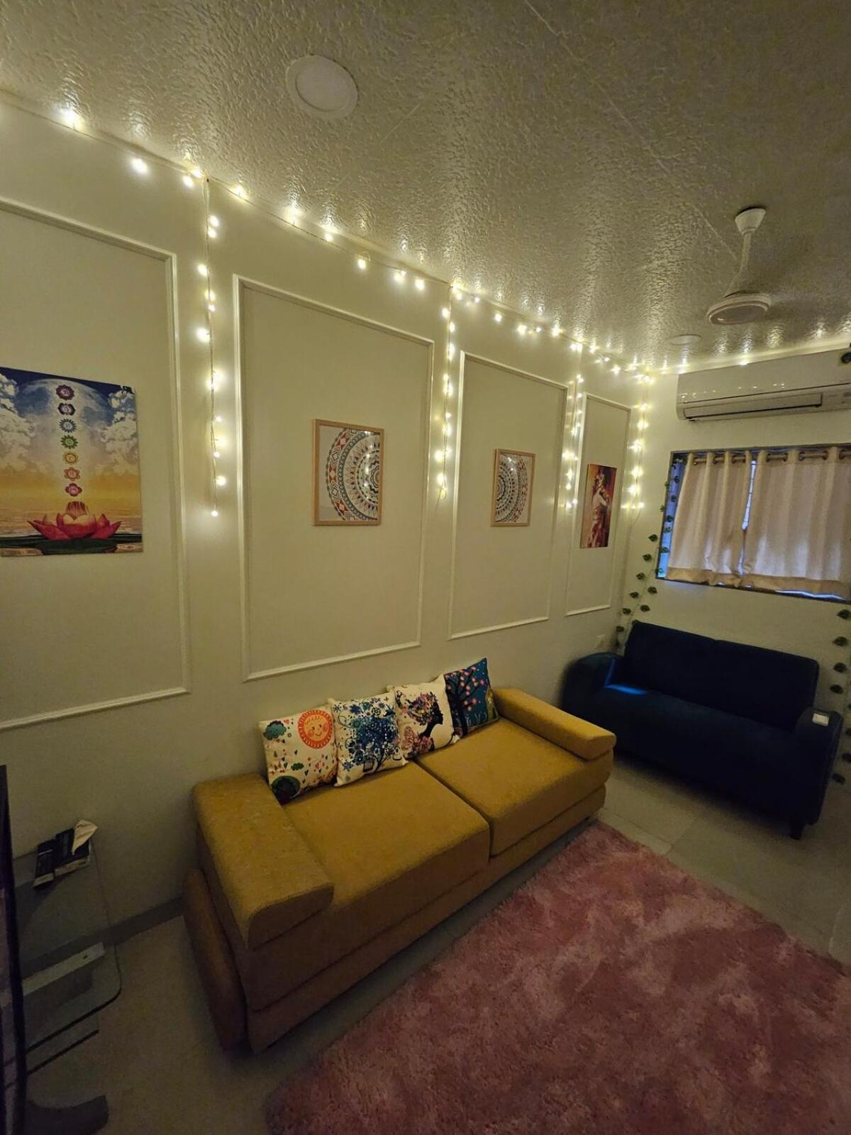 Apartment Cozy Rose Peaceful Village Retreat In Bandra *