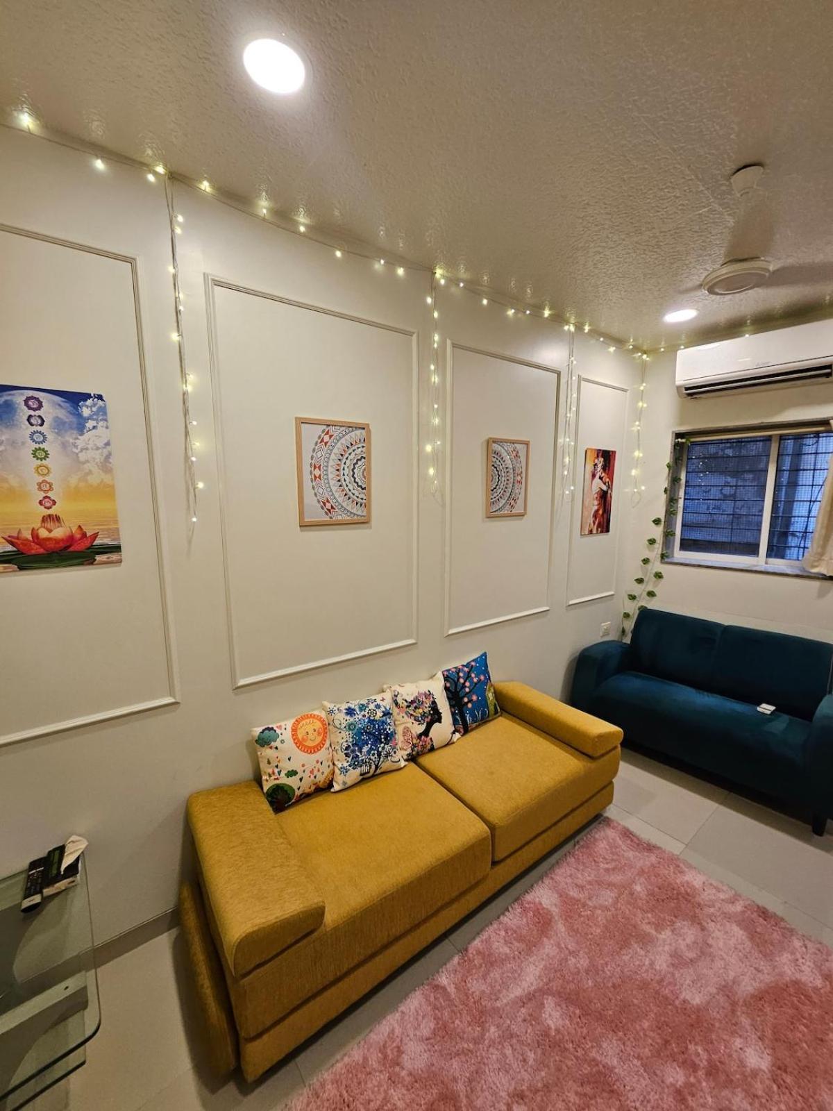 Cozy Rose Peaceful Village Retreat In Bandra Apartment Mumbai