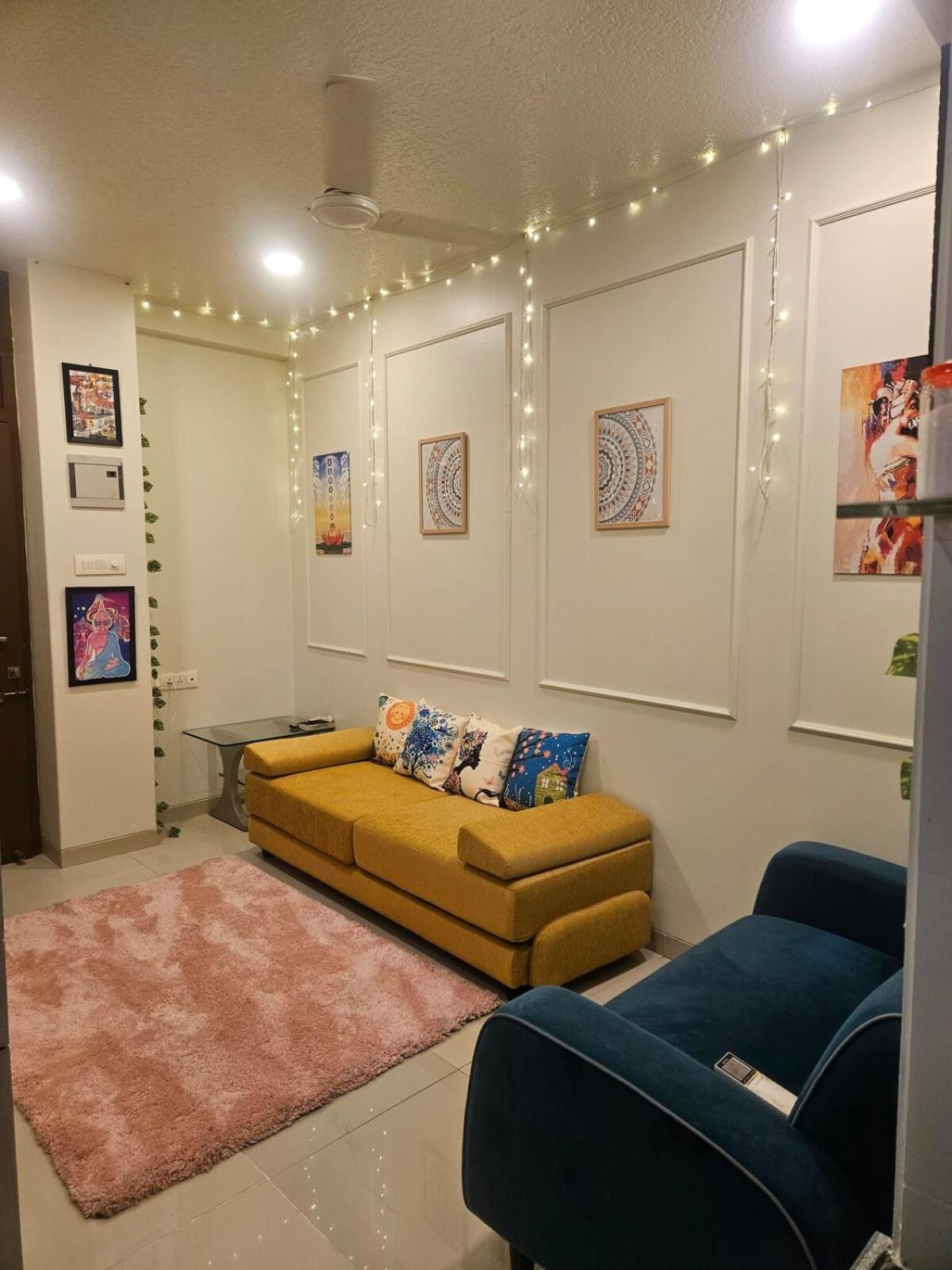 Cozy Rose Peaceful Village Retreat In Bandra Apartment *