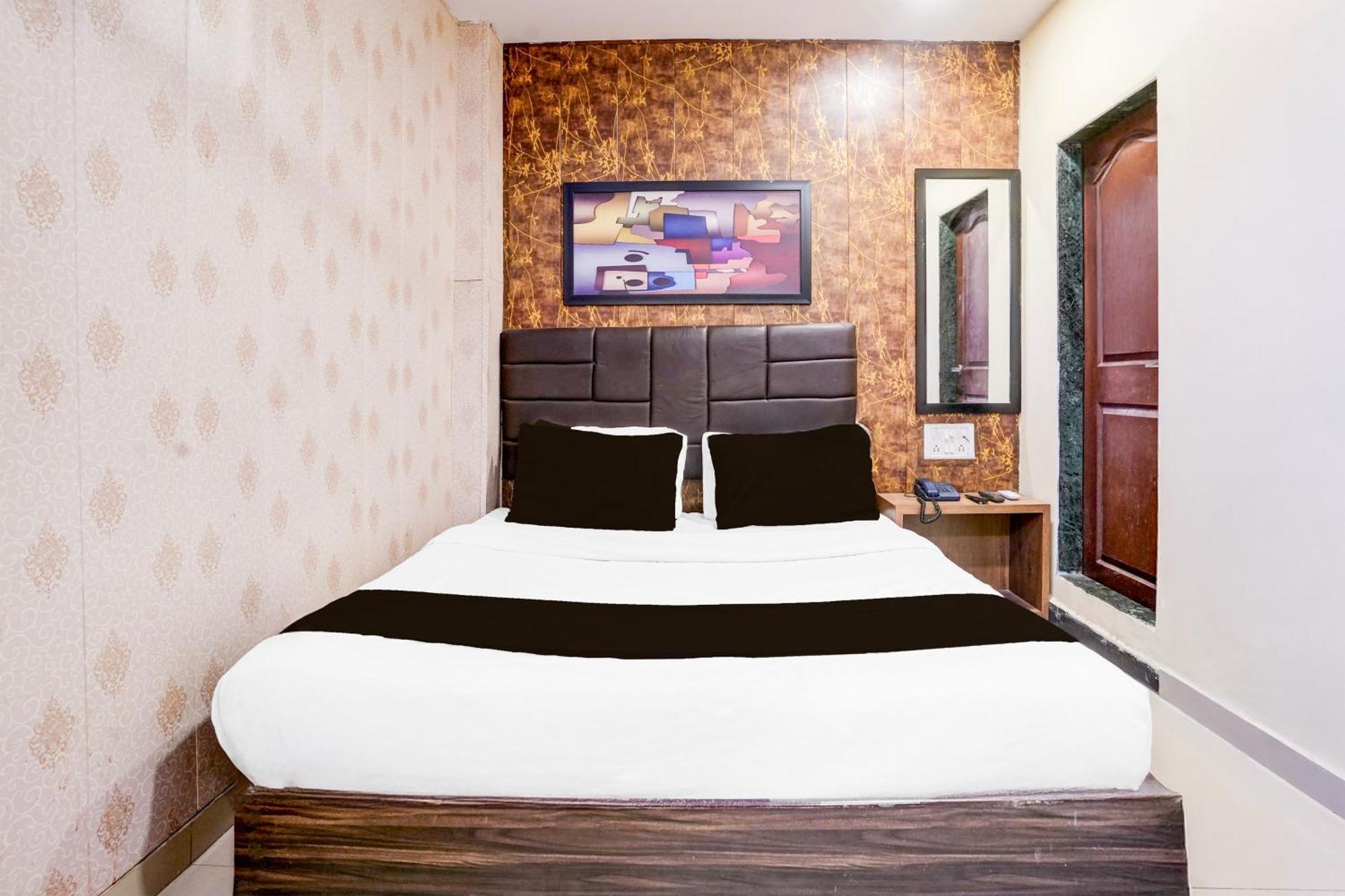 Hotel O Aksa