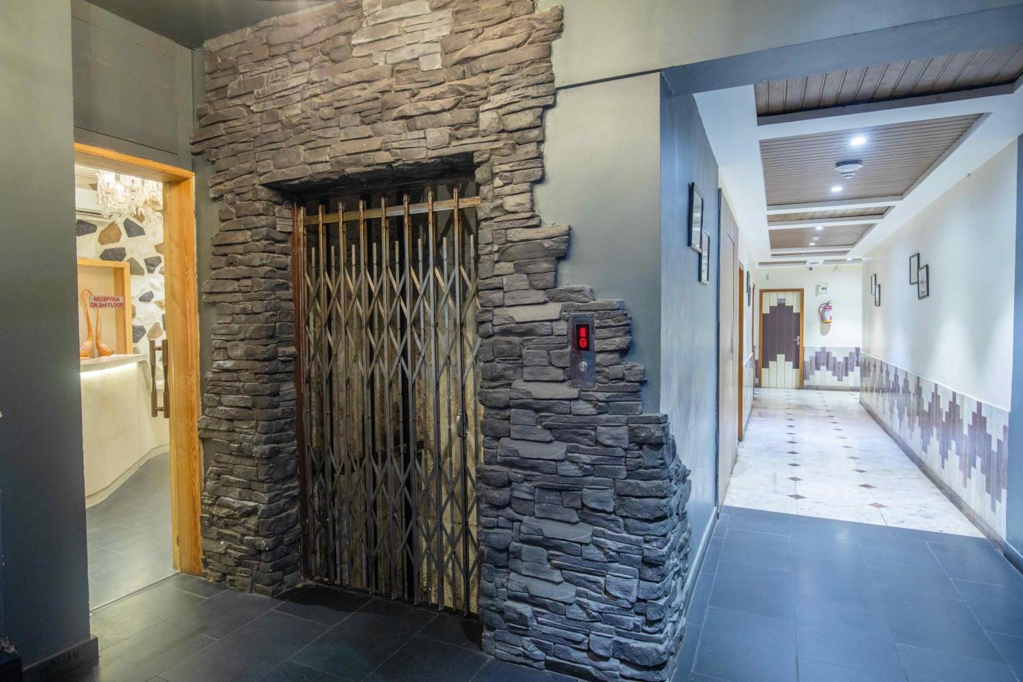Hotel Treebo Hiramani Parel Lalbaug