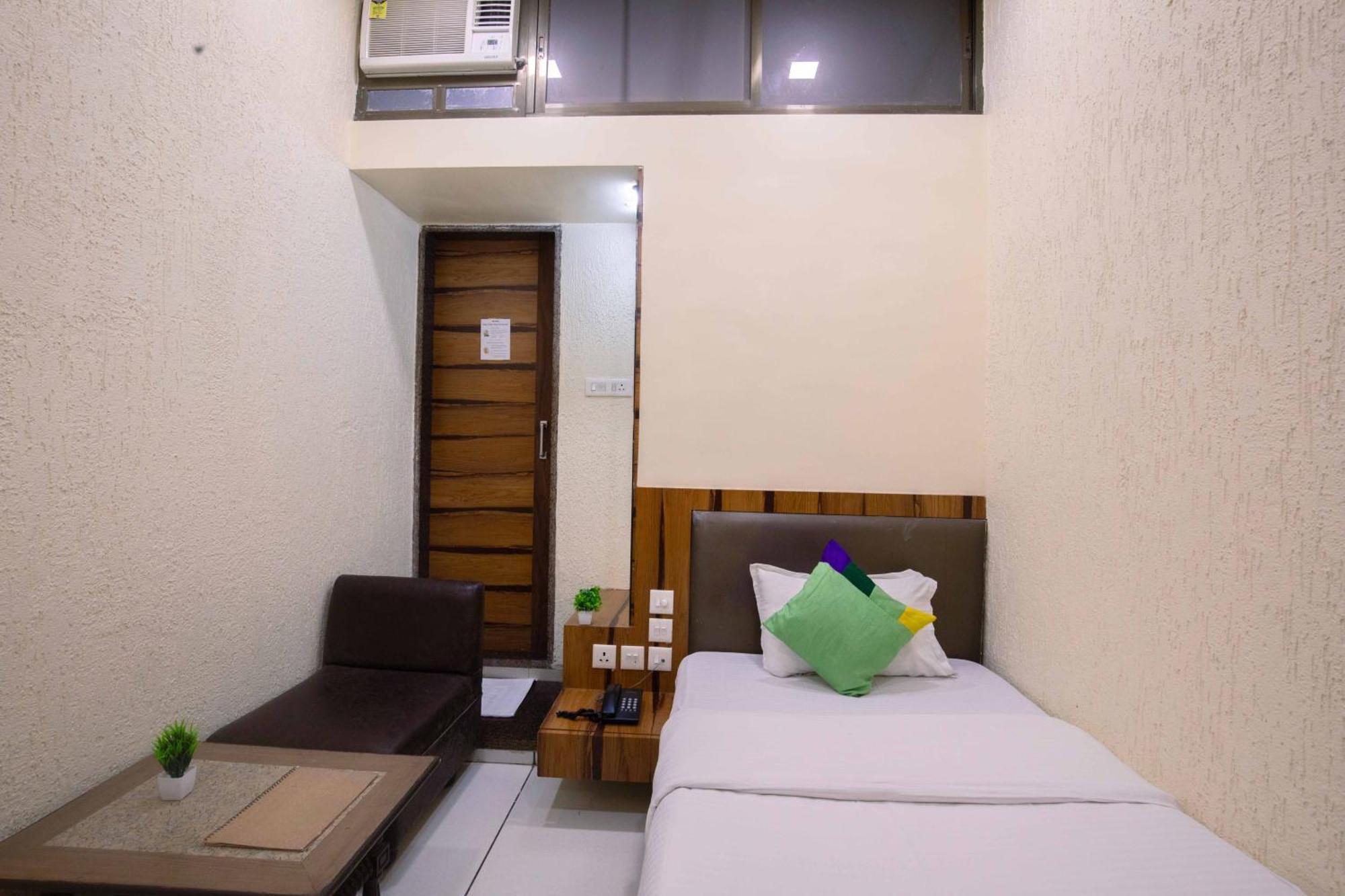 Hotel Treebo Hiramani Parel Lalbaug