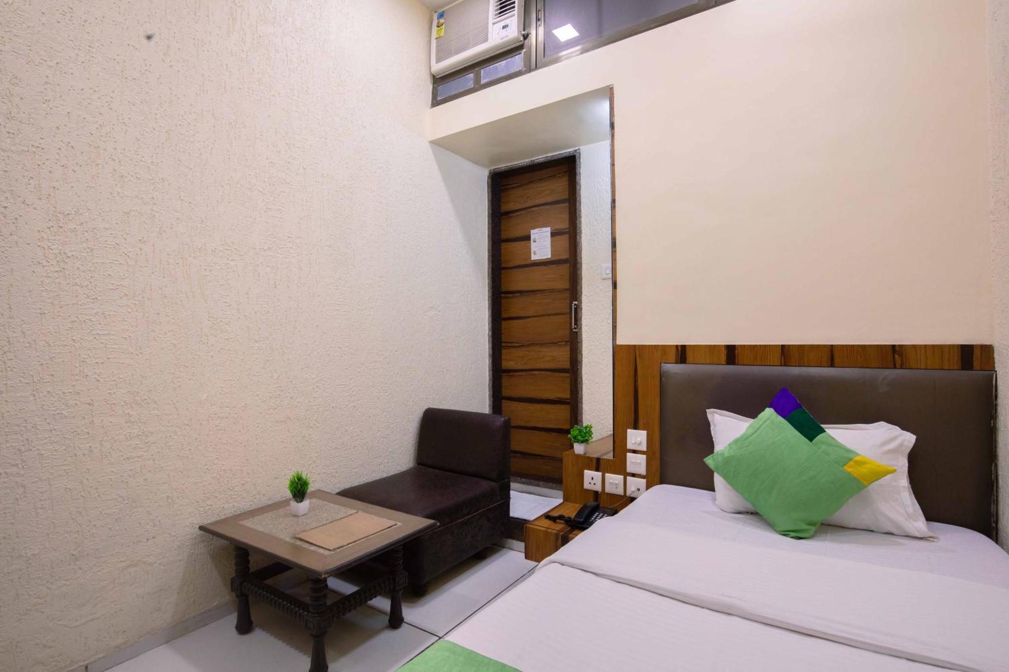 Hotel Treebo Hiramani Parel Lalbaug 3*