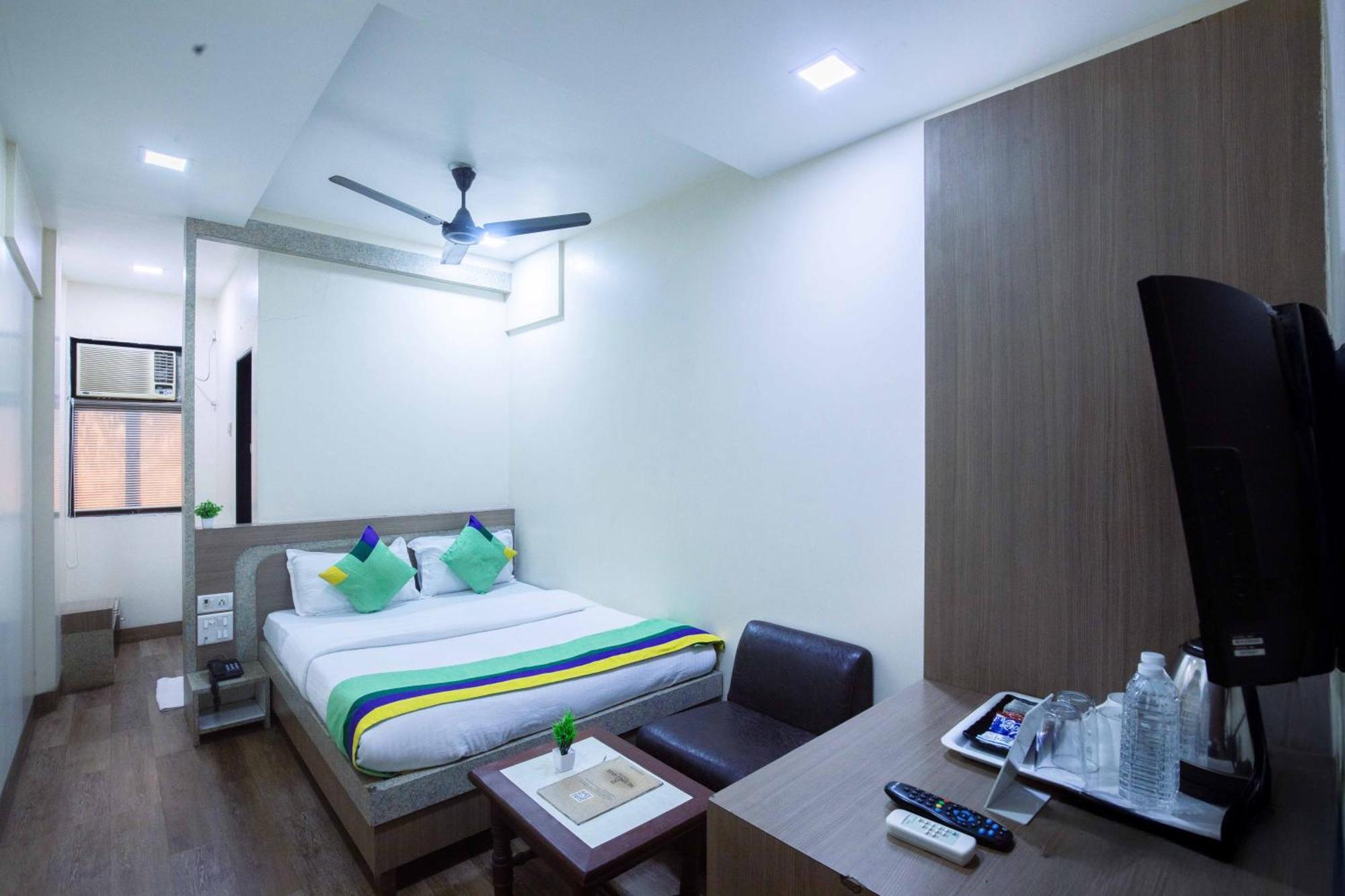 Hotel Treebo Hiramani Parel Lalbaug