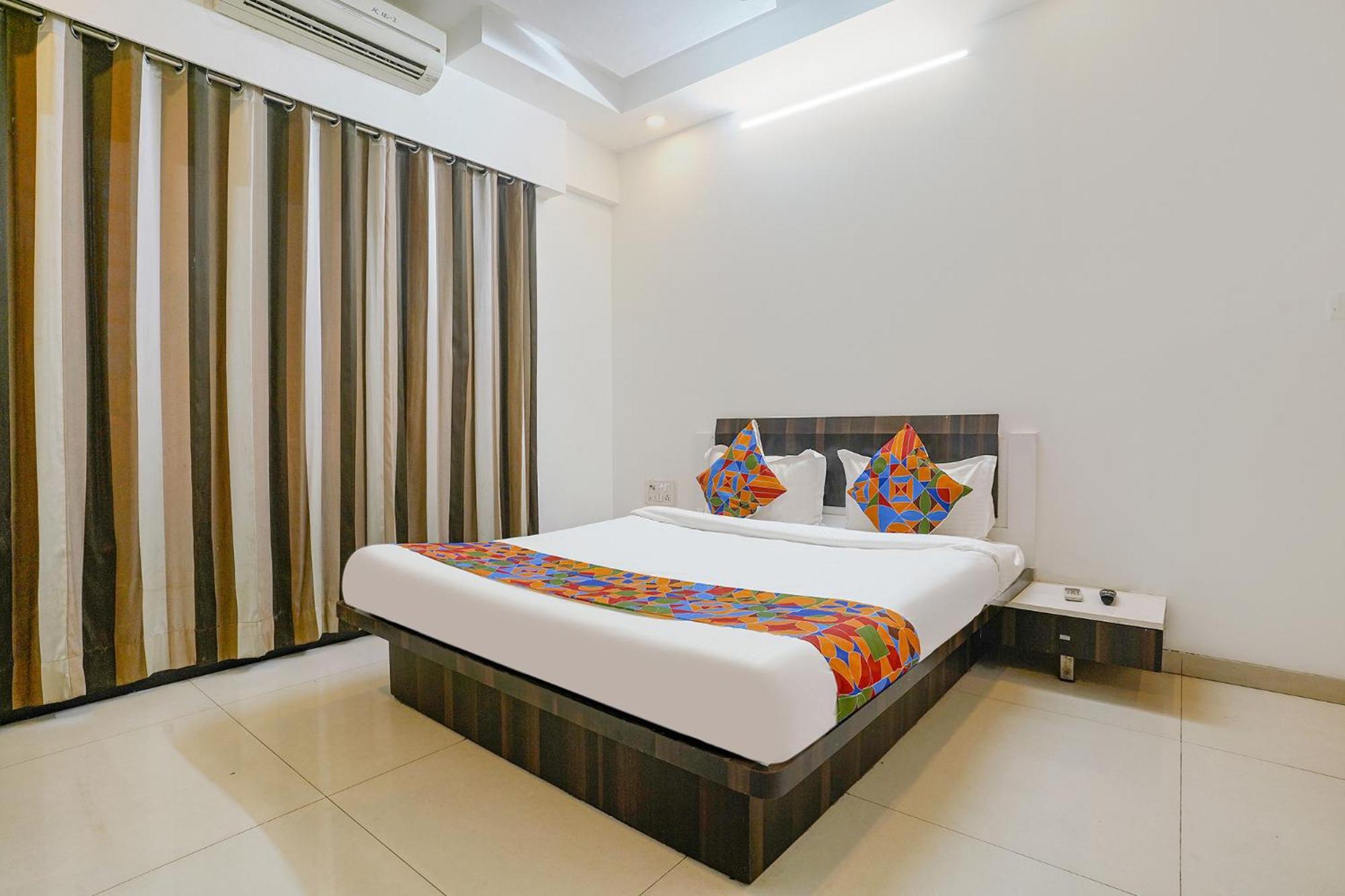 Hotel Fabhotel Shree Balaji Mumbai