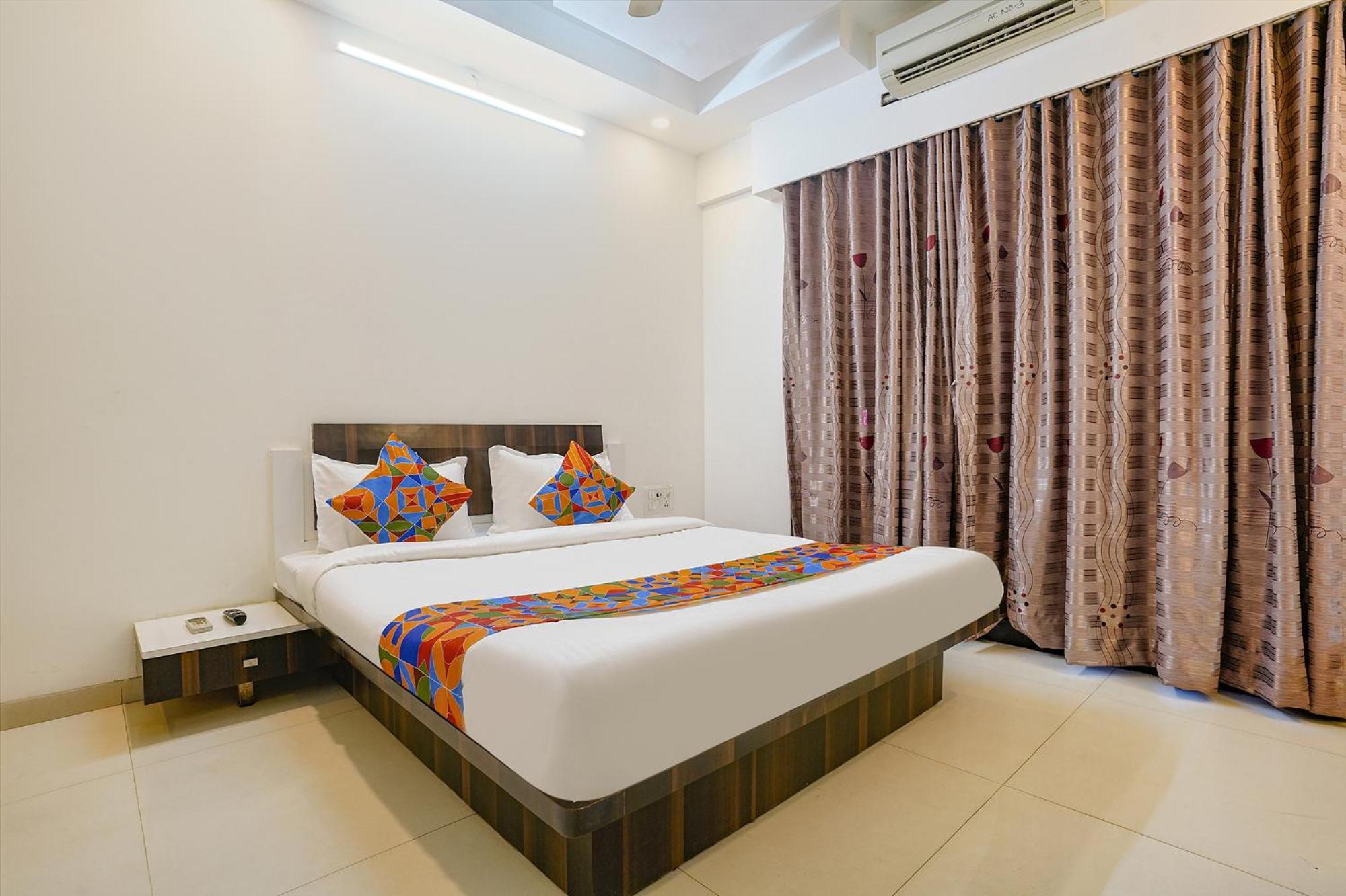 Fabhotel Shree Balaji Hotel