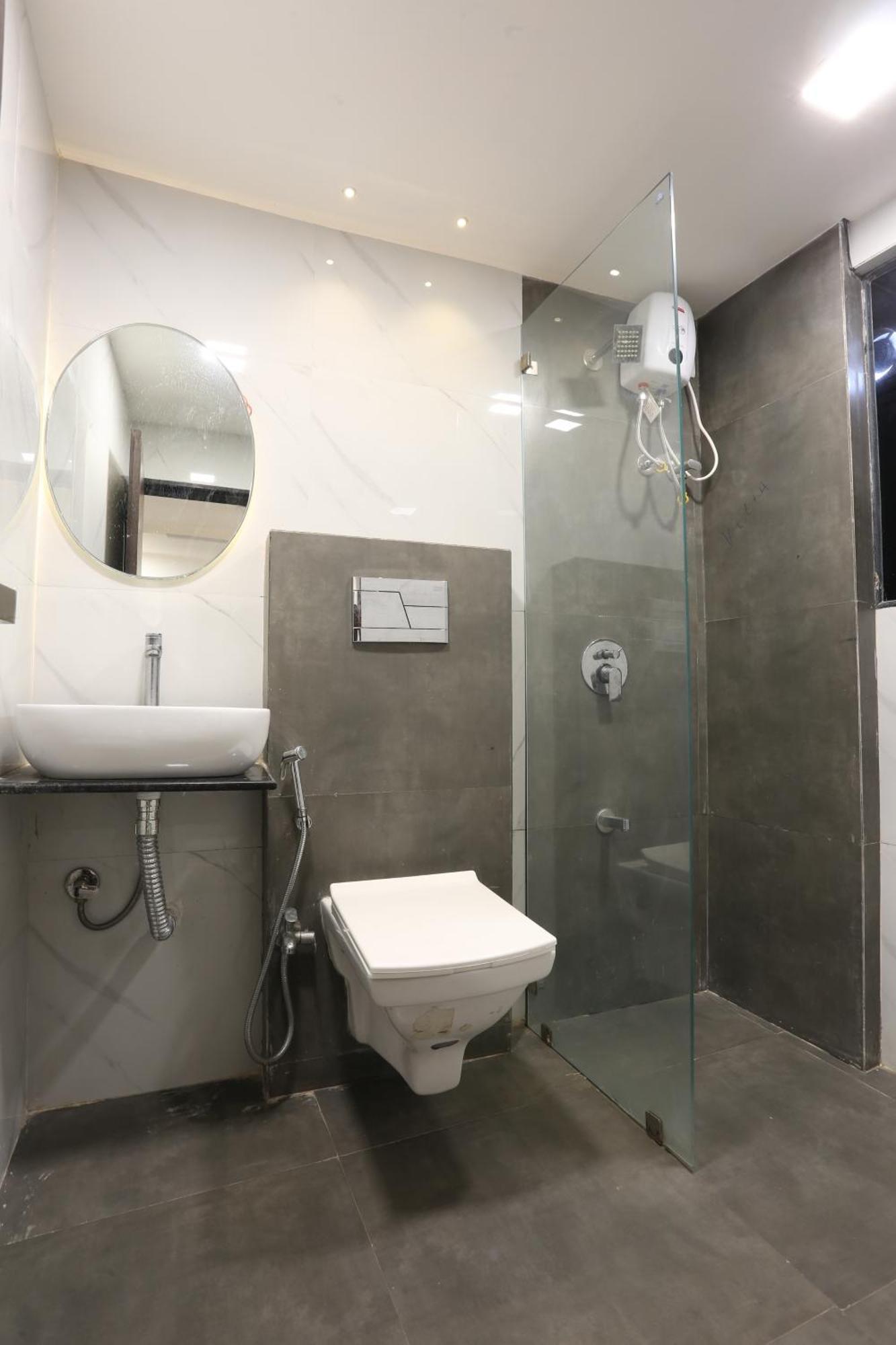 Kamran Residency-near Us Embassy Hotel 3*
