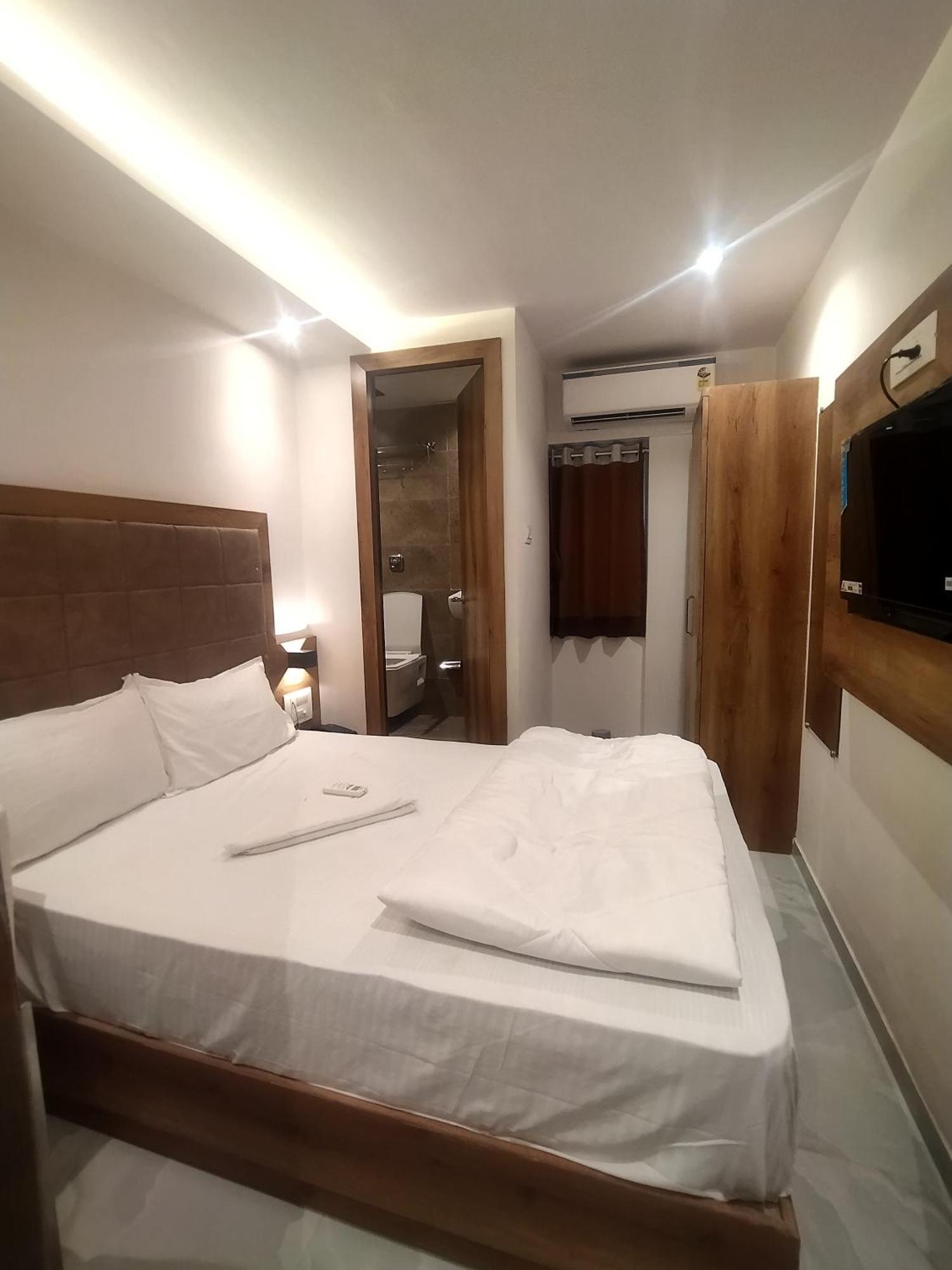 Kishan Lodging & Boarding Mumbai