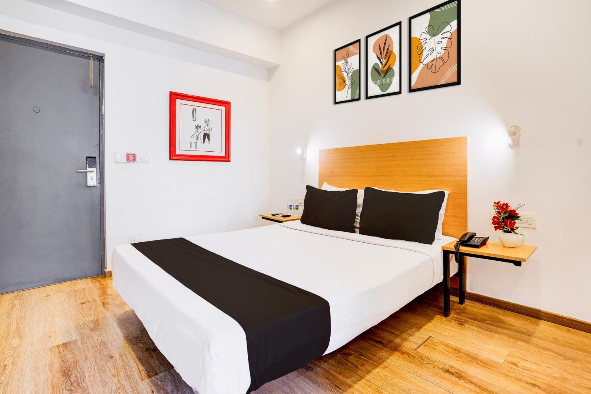Super Townhouse Khar The Unicontinental Mumbai