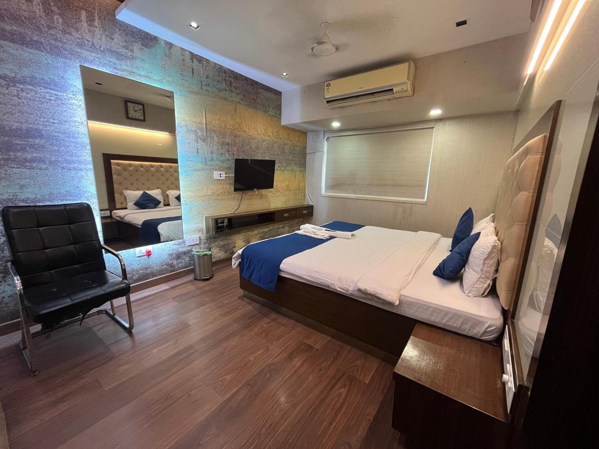 Guest house Zenith Luxe - Near Iit & Hiranandani, Powai Mumbai