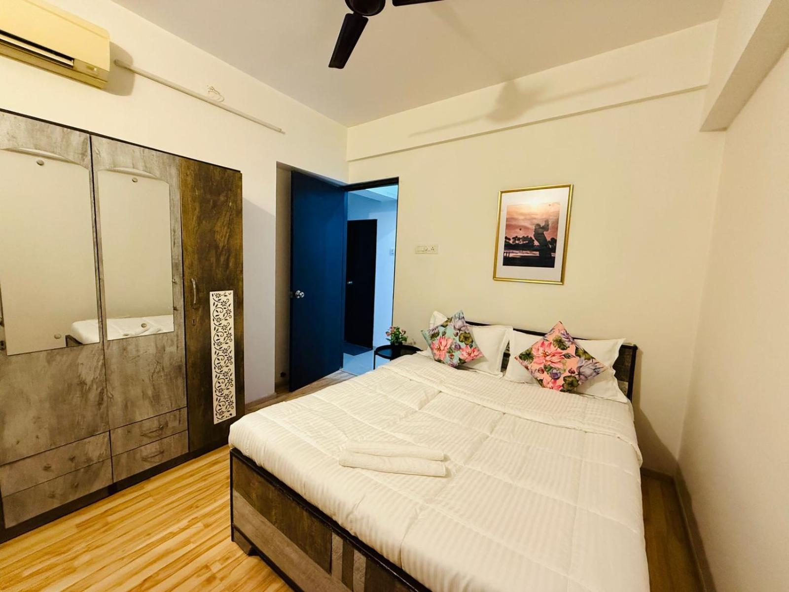 2bhk Service In Parel Apartment