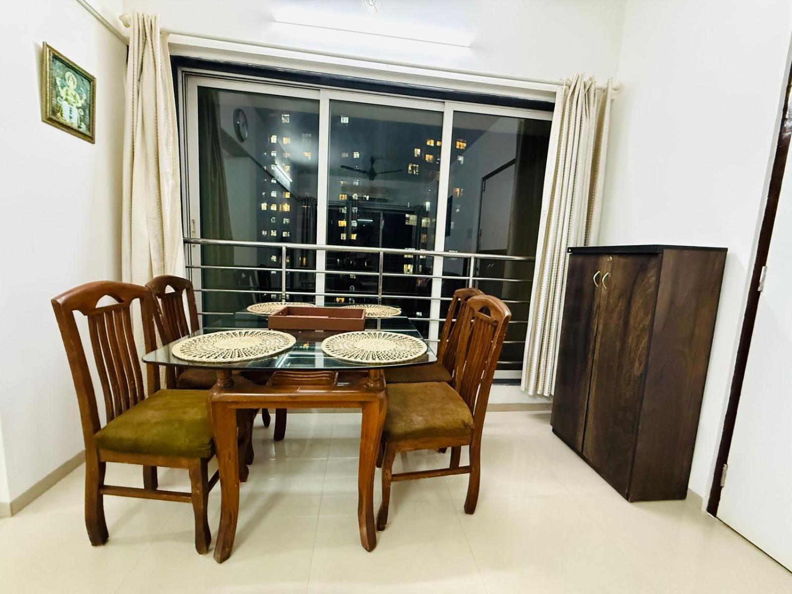 Apartment 2bhk Service In Parel *