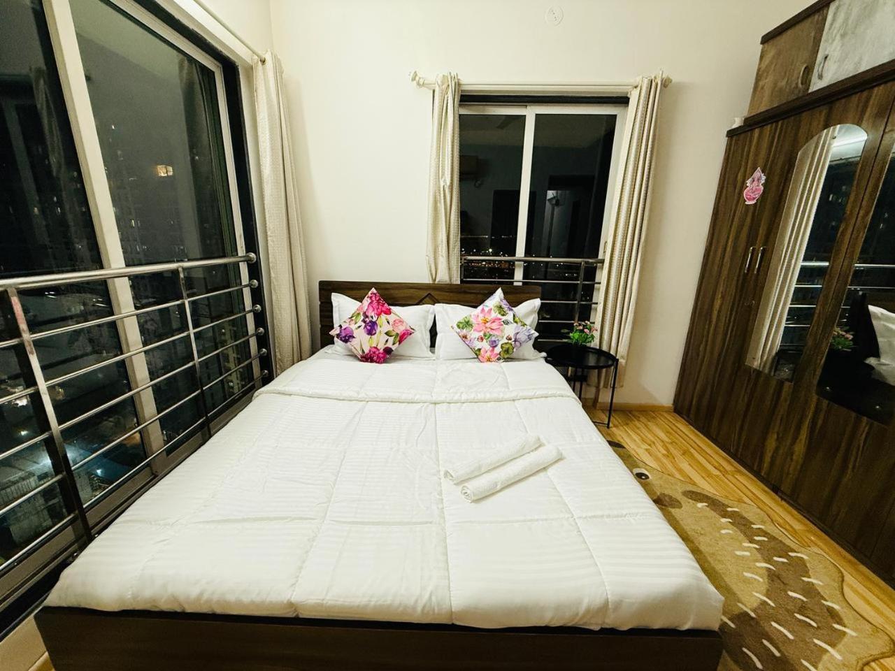 2bhk Service In Parel