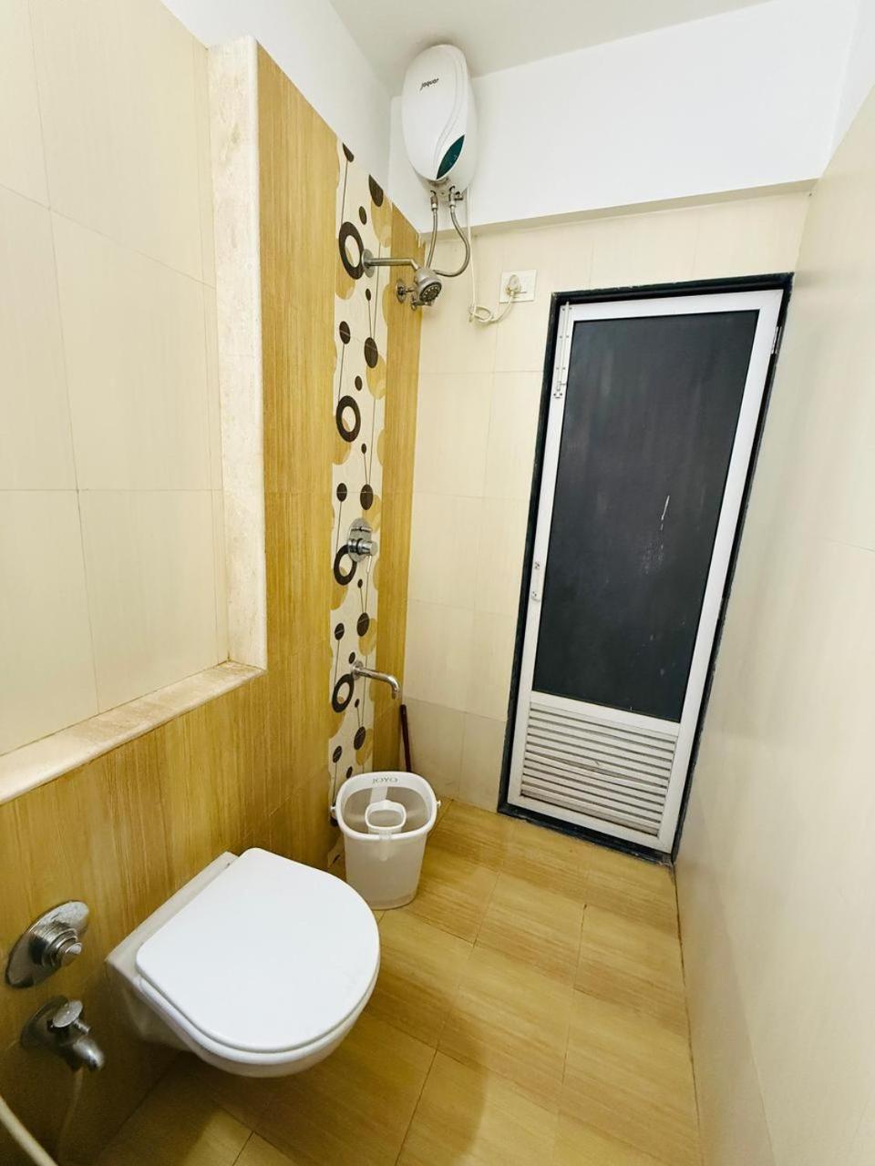 2bhk Service In Parel Apartment