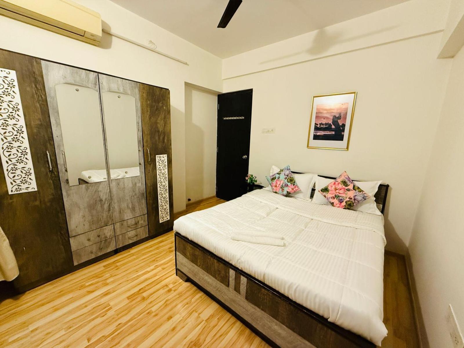 2bhk Service In Parel * Mumbai