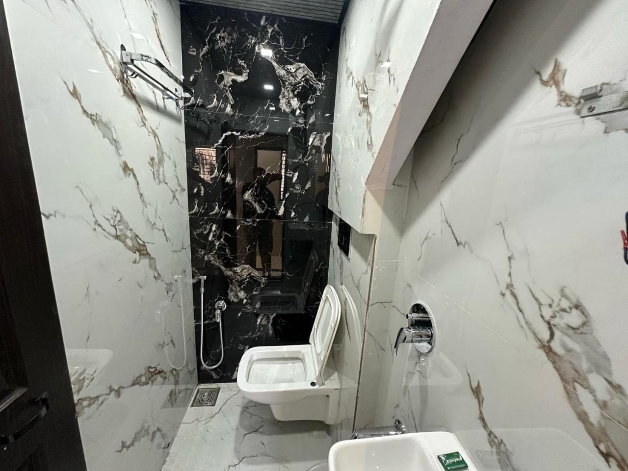 O The Om Sai Residency Hotel Mumbai