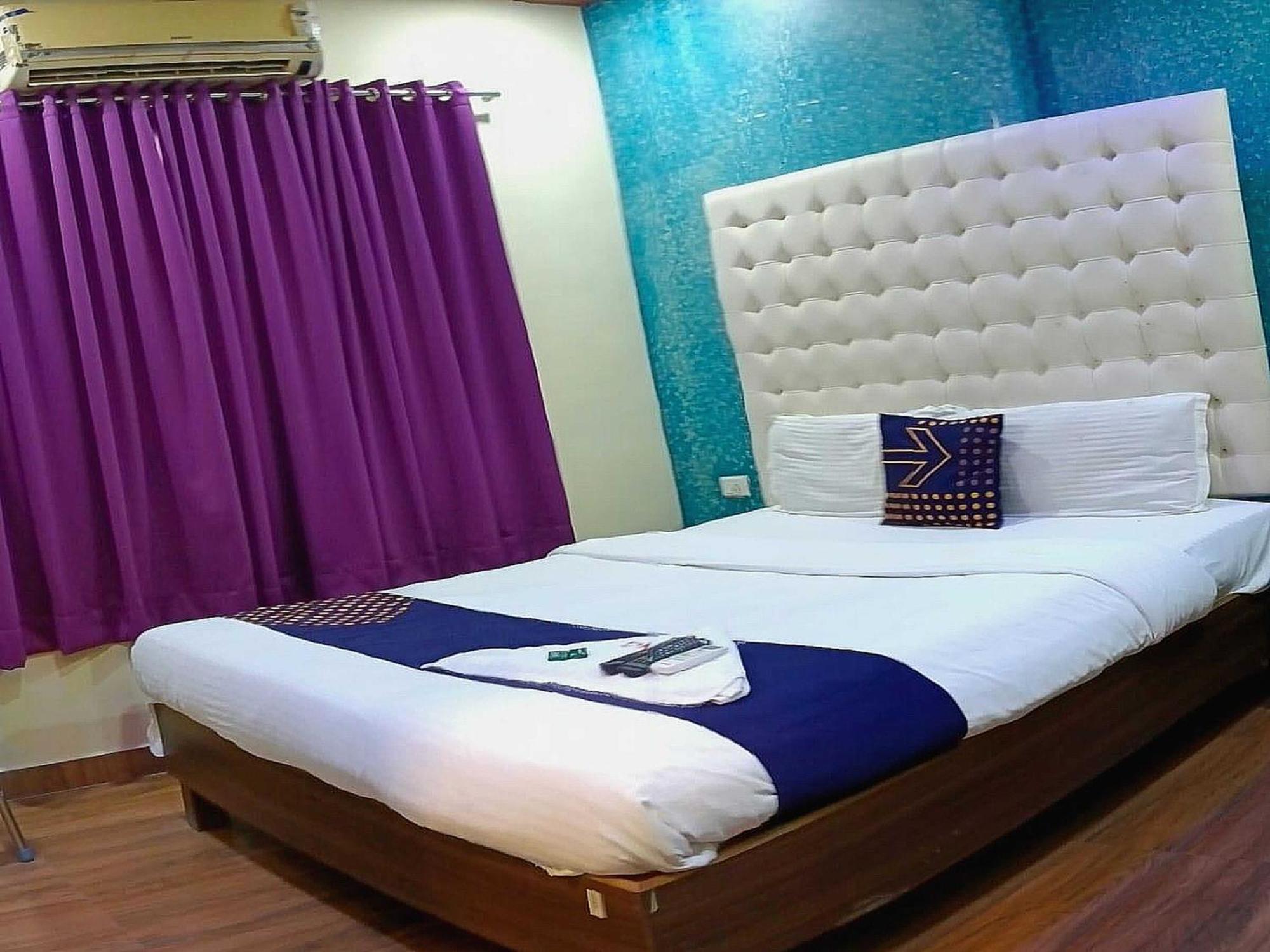 Hotel O The Om Sai Residency 4*