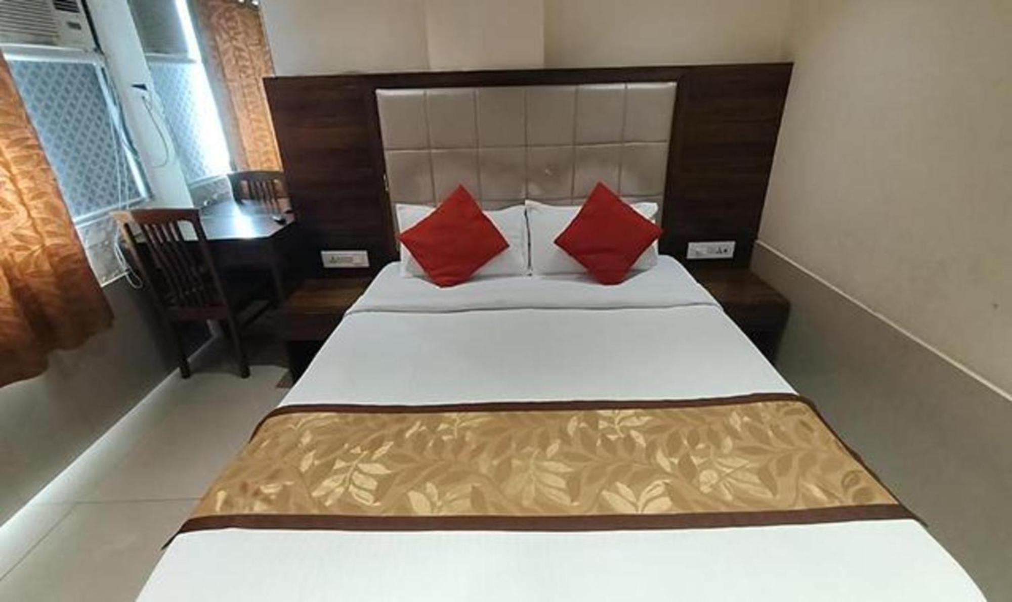 Hotel Fabhotel Regal Inn Mumbai