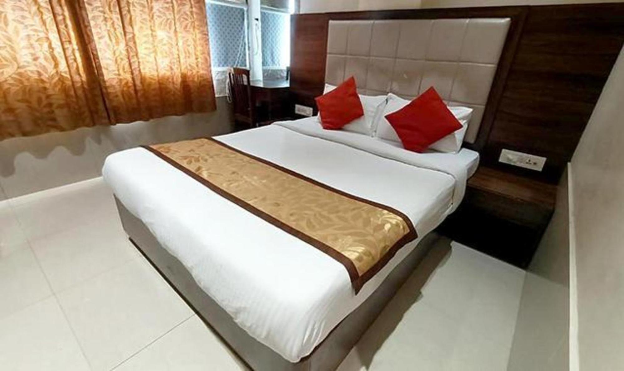 Fabhotel Regal Inn Hotel