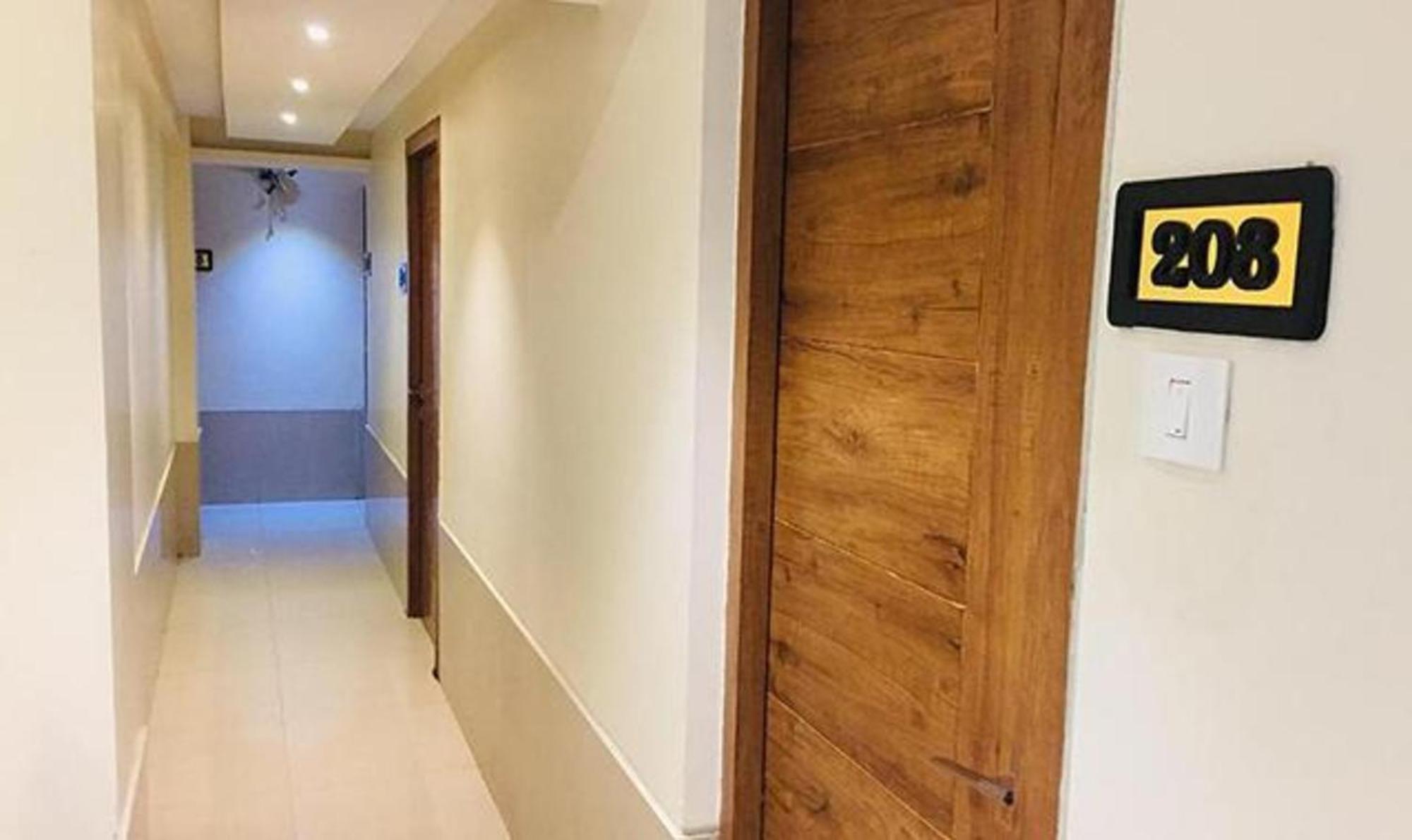 Fabhotel Regal Inn 3*