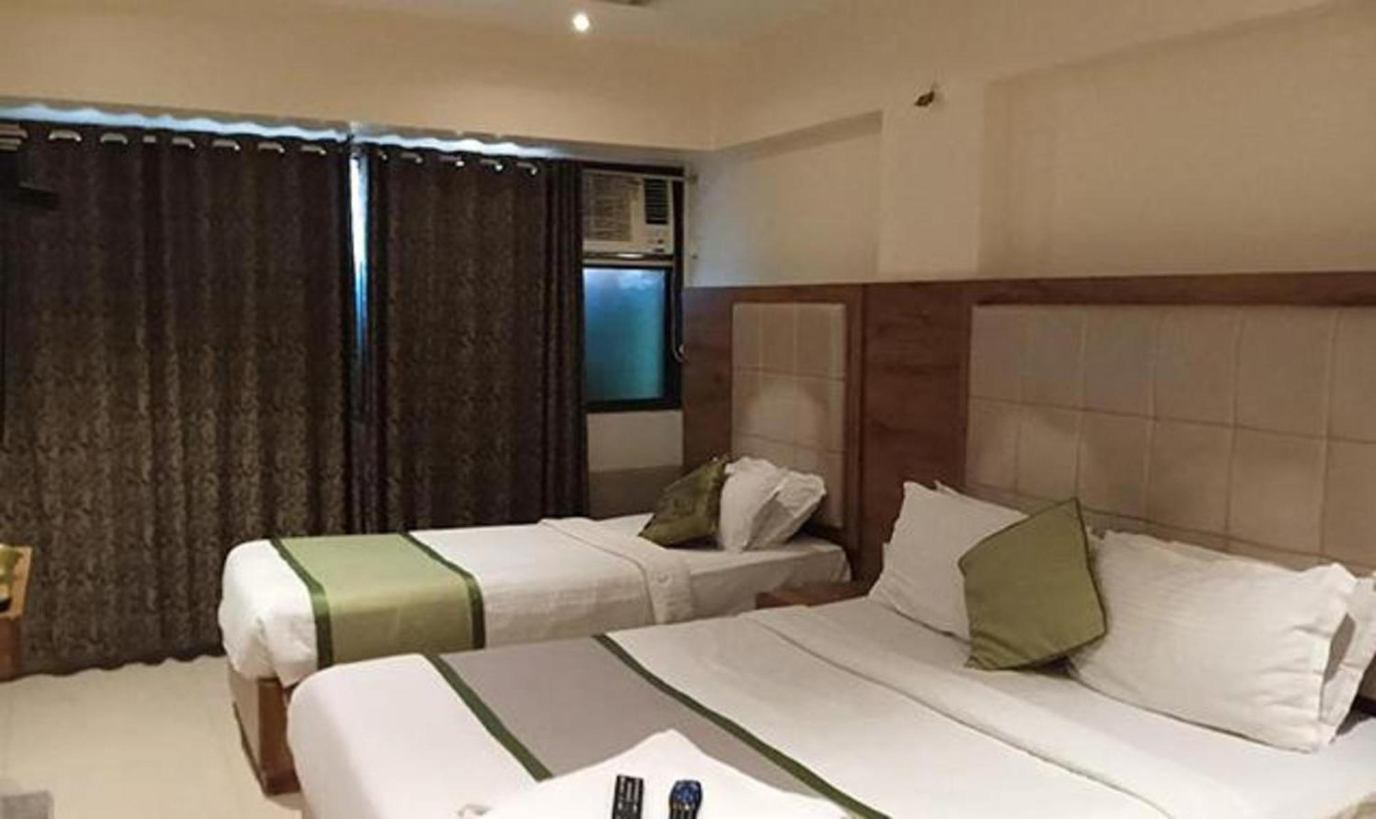 Fabhotel Regal Inn Hotel