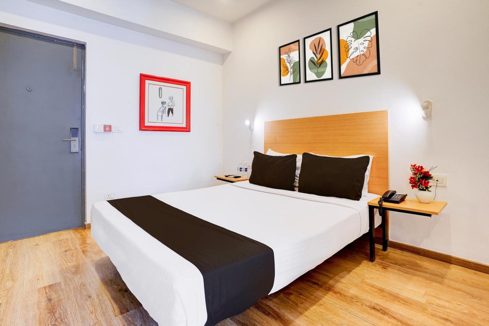 Super Townhouse Khar The Habitat