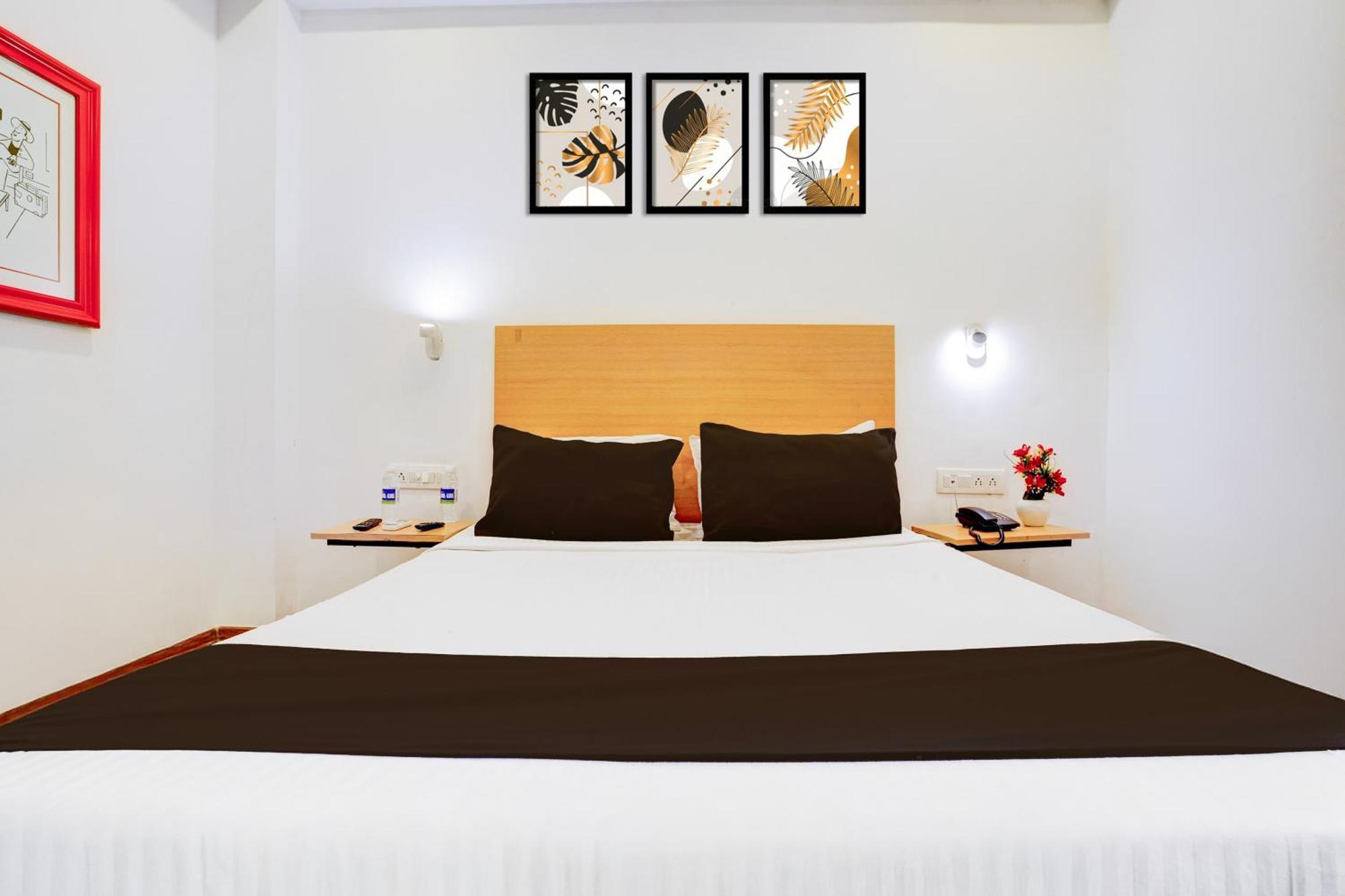 Super Townhouse Khar The Habitat Hotel Mumbai