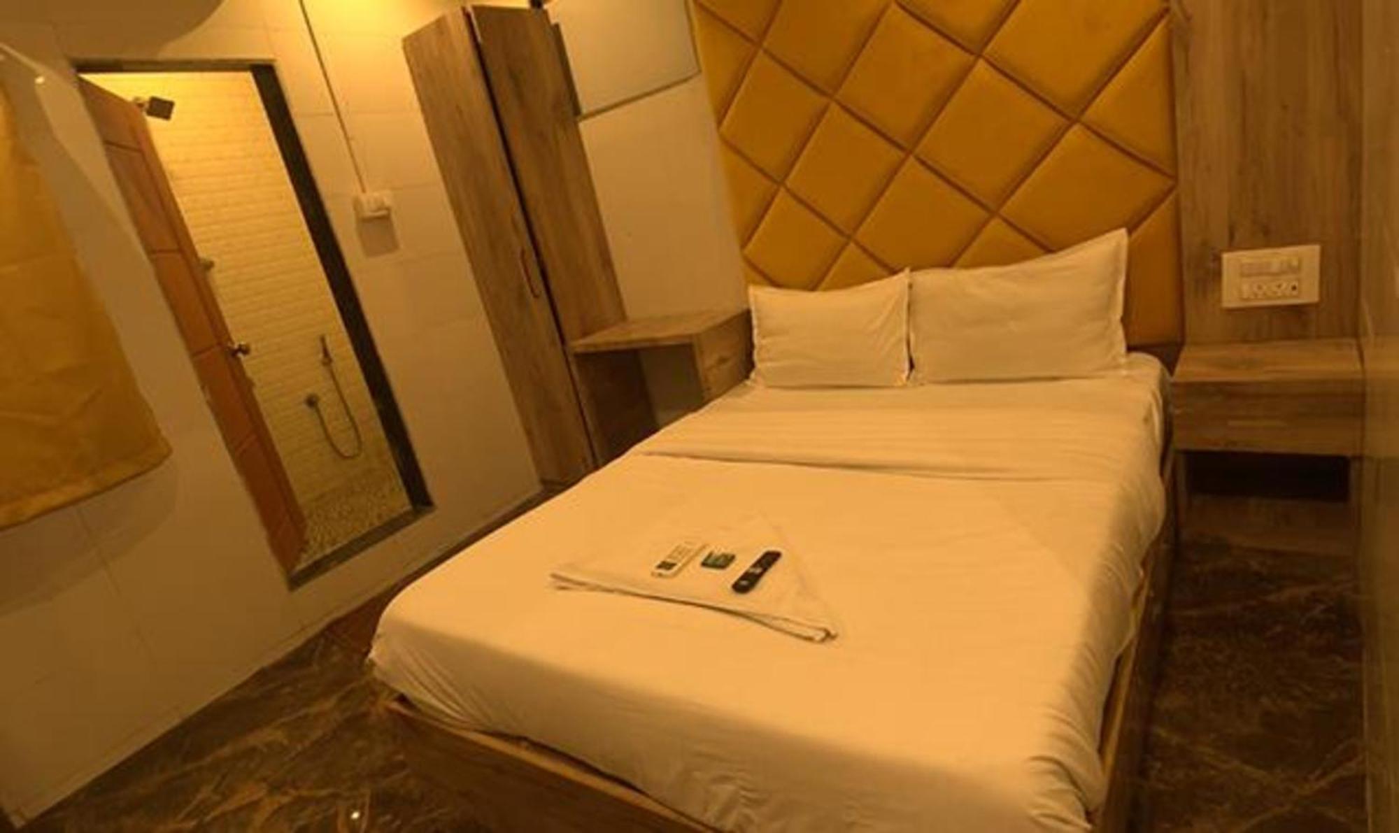 Fabhotel Platinum Mumbai