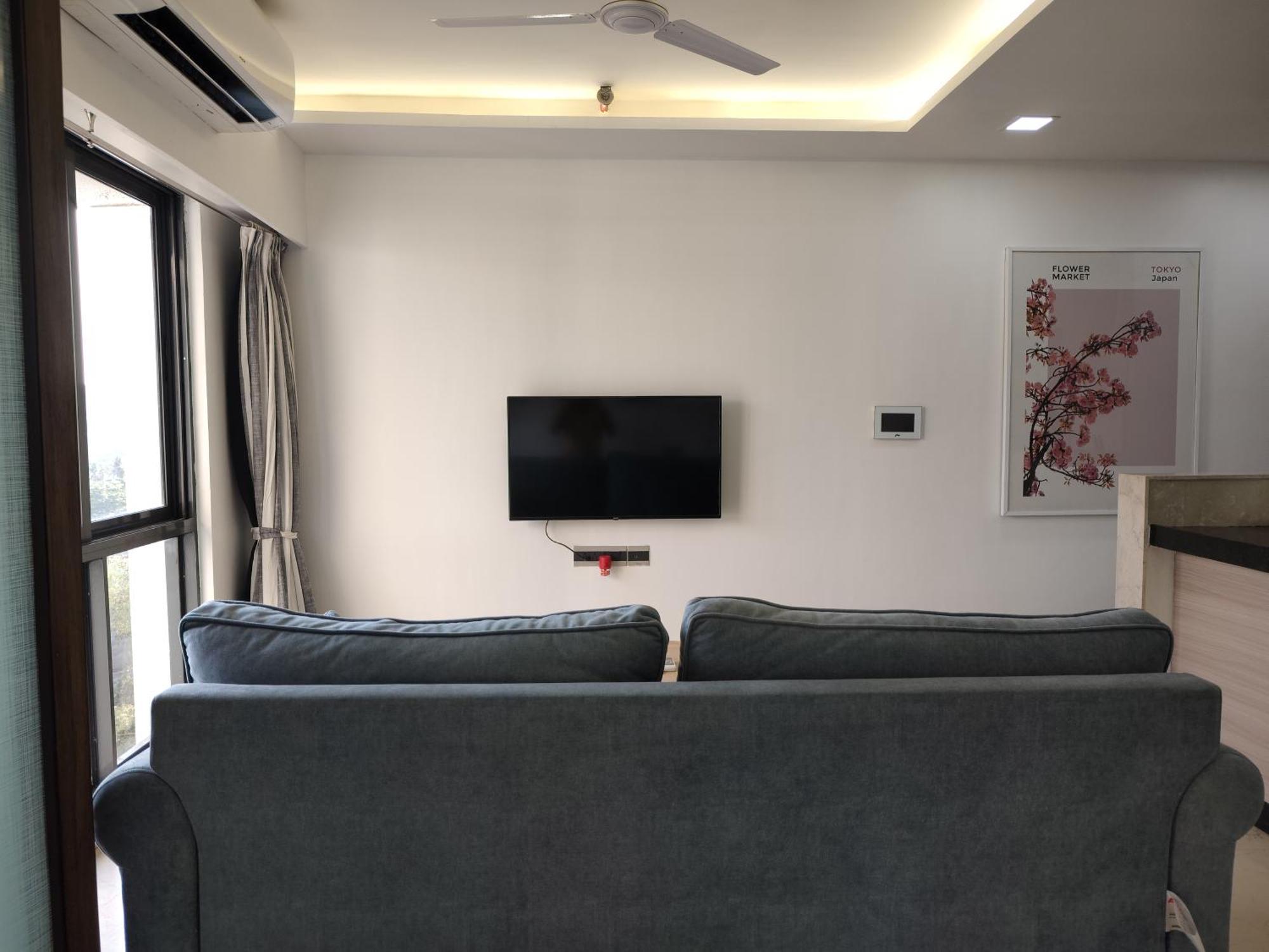 Ov Premium Bkc - Kurla * Mumbai
