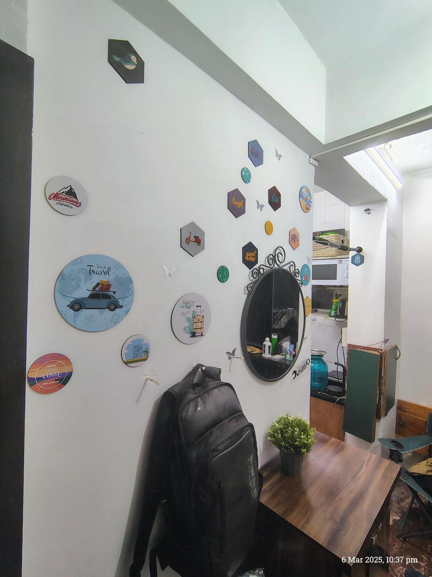 Cozy Camper Van Styled Studio Home * Mumbai