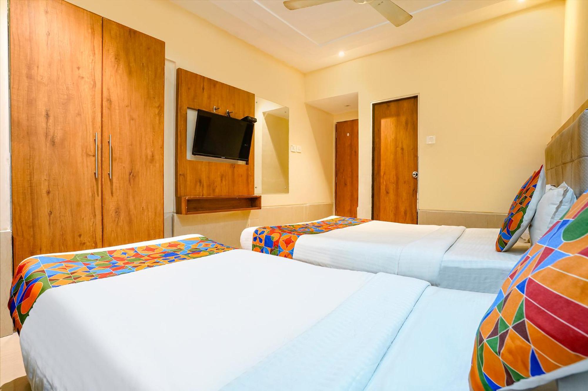 Fabhotel Regal 3* Mumbai