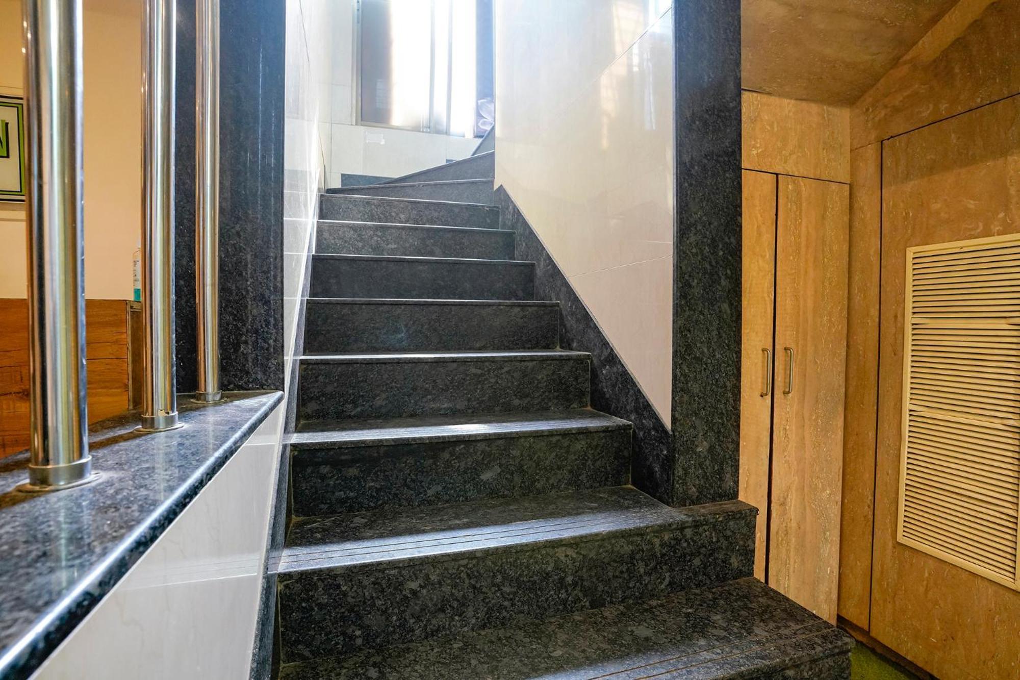 Hotel Fabhotel Regal 3*