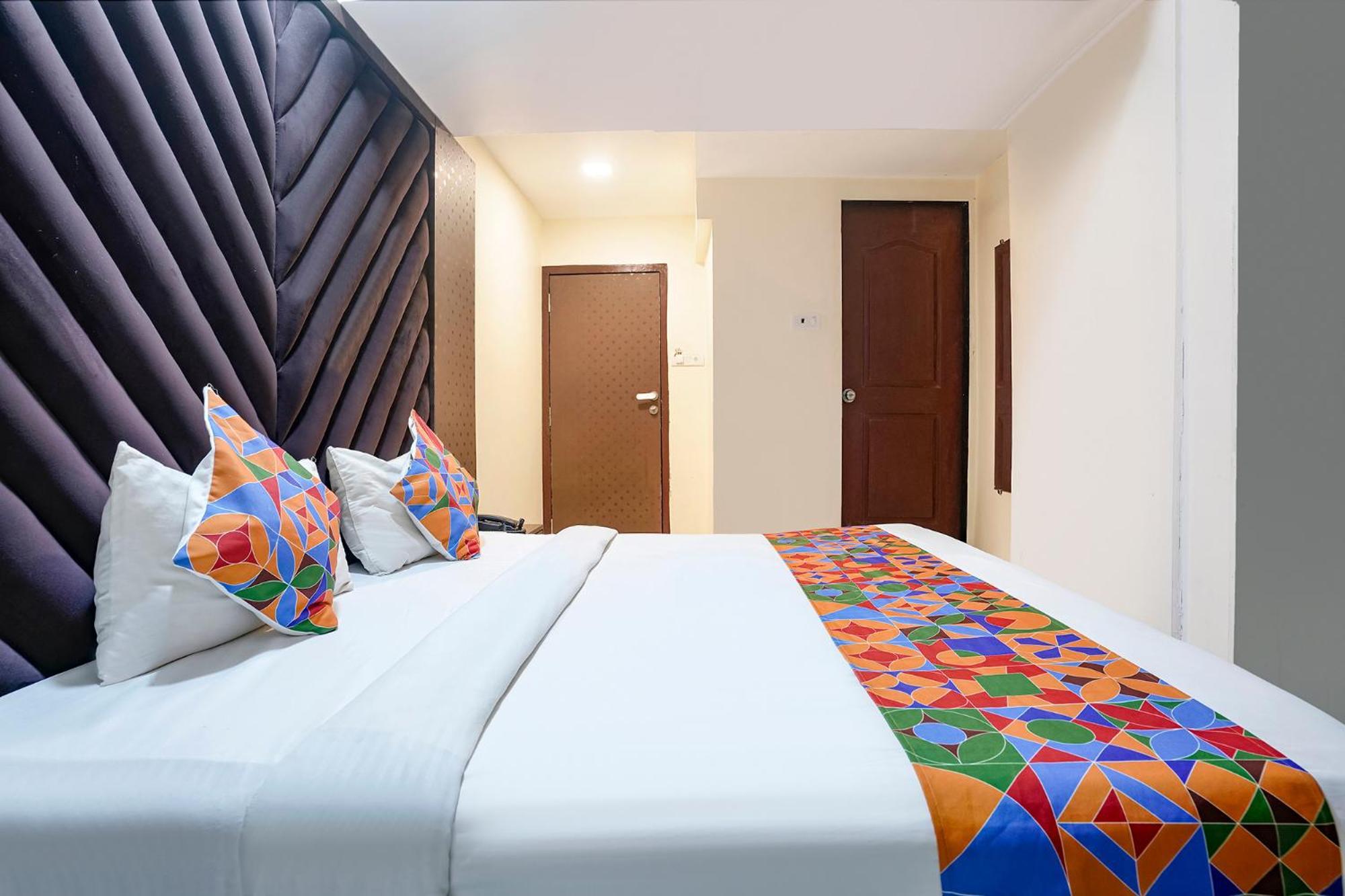 Hotel Fabhotel Occazia Paradise - Nr Janki Devi High School