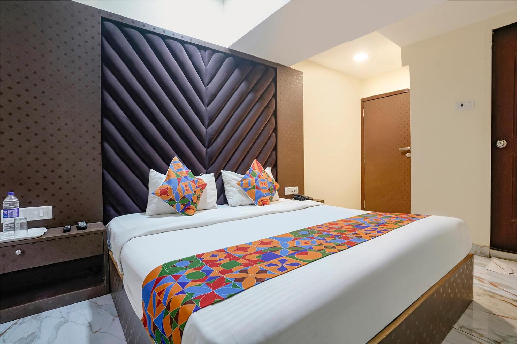 Hotel Fabhotel Occazia Paradise - Nr Janki Devi High School 3*