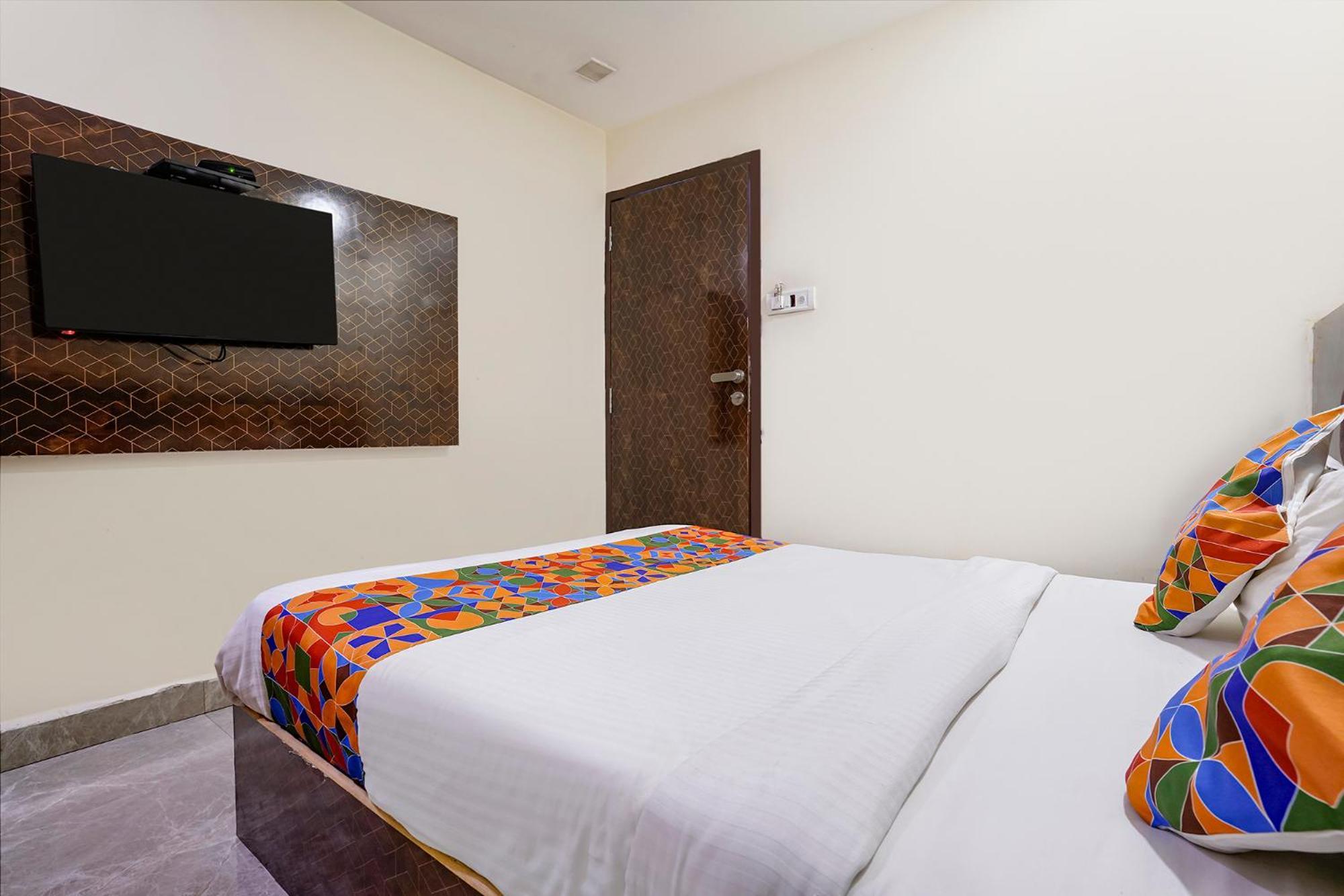 Fabhotel Occazia Paradise - Nr Janki Devi High School Hotel 3*