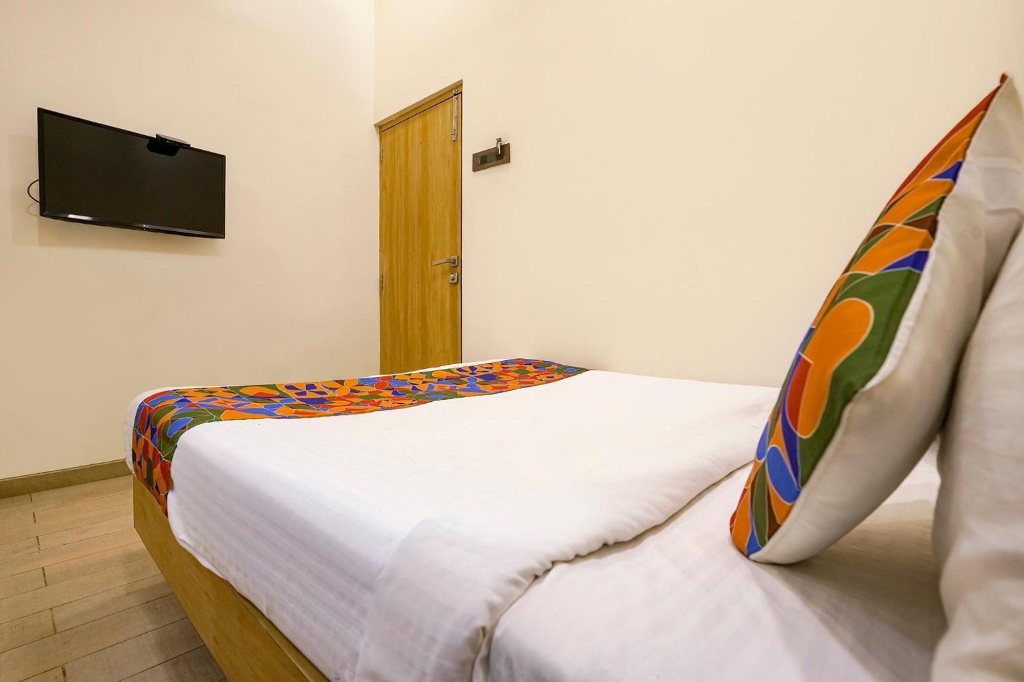 Fabexpress Malali Residency Hotel Mumbai