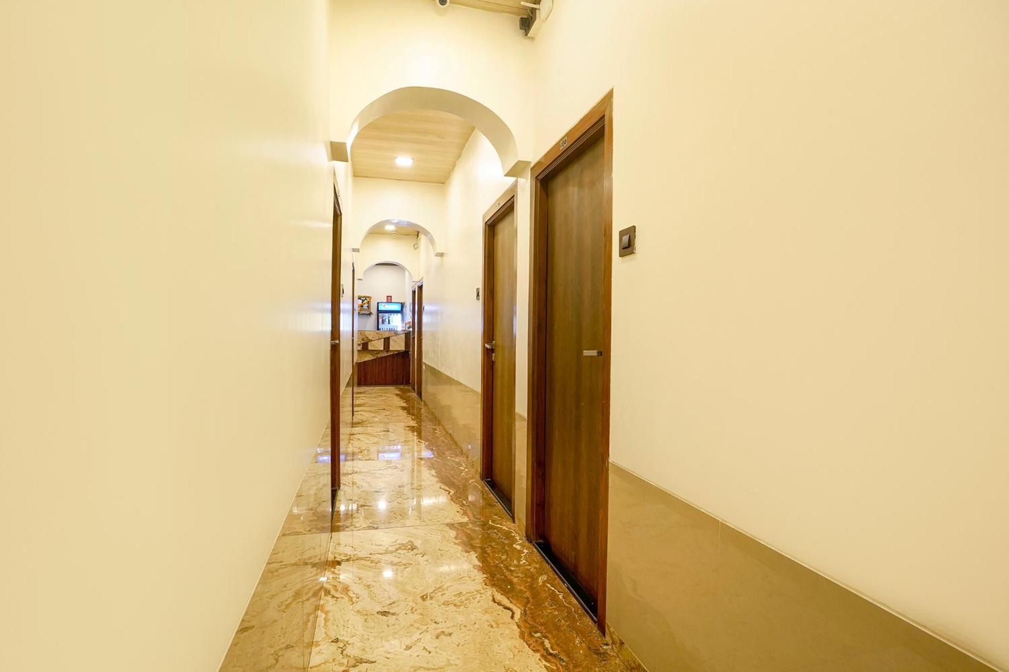 Hotel Fabexpress Malali Residency Mumbai