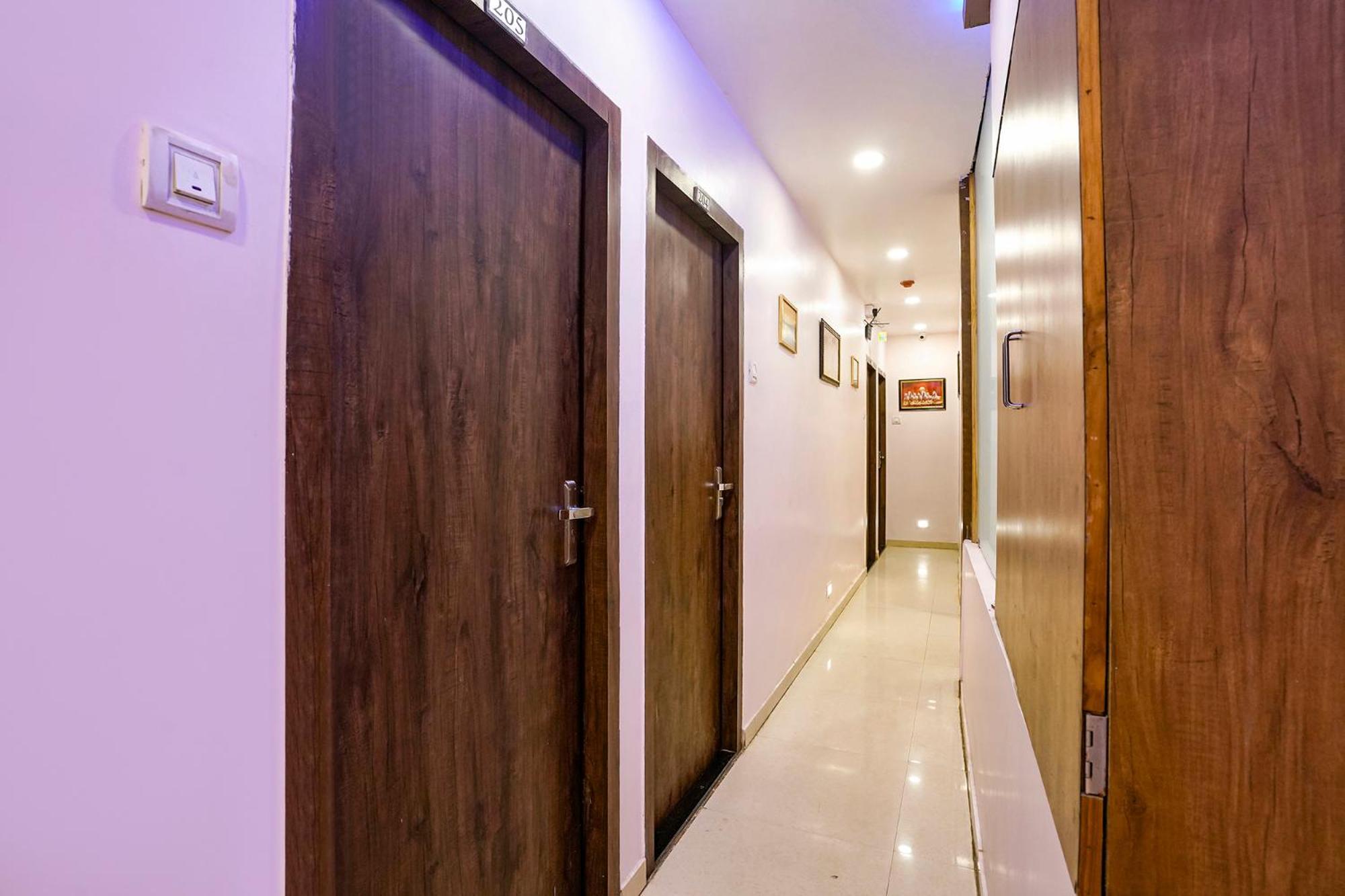 Hotel Fabhotel Tawakkal 2*