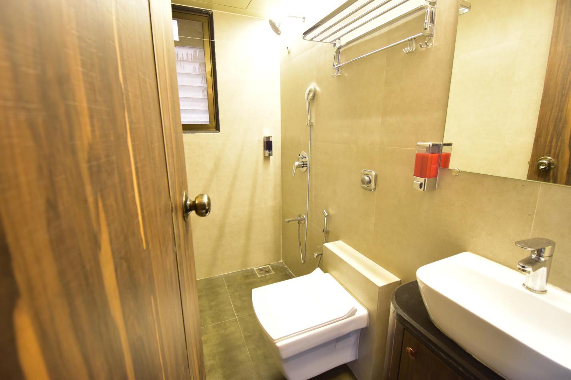 Urban Nest Hotel Mumbai
