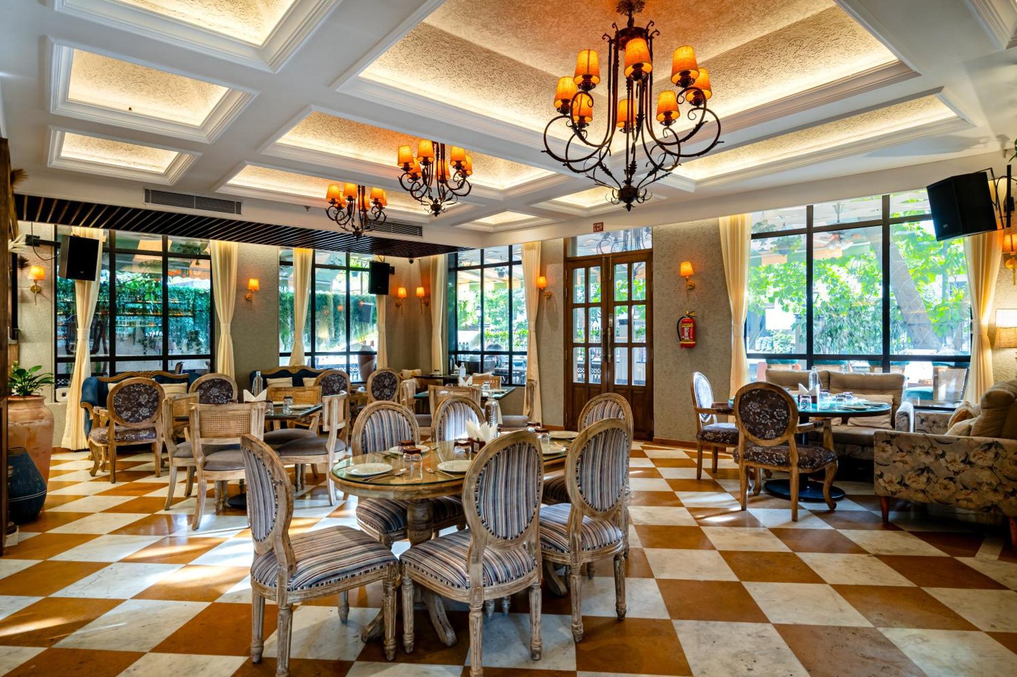 Hotel Arnna - Goregaon 4*
