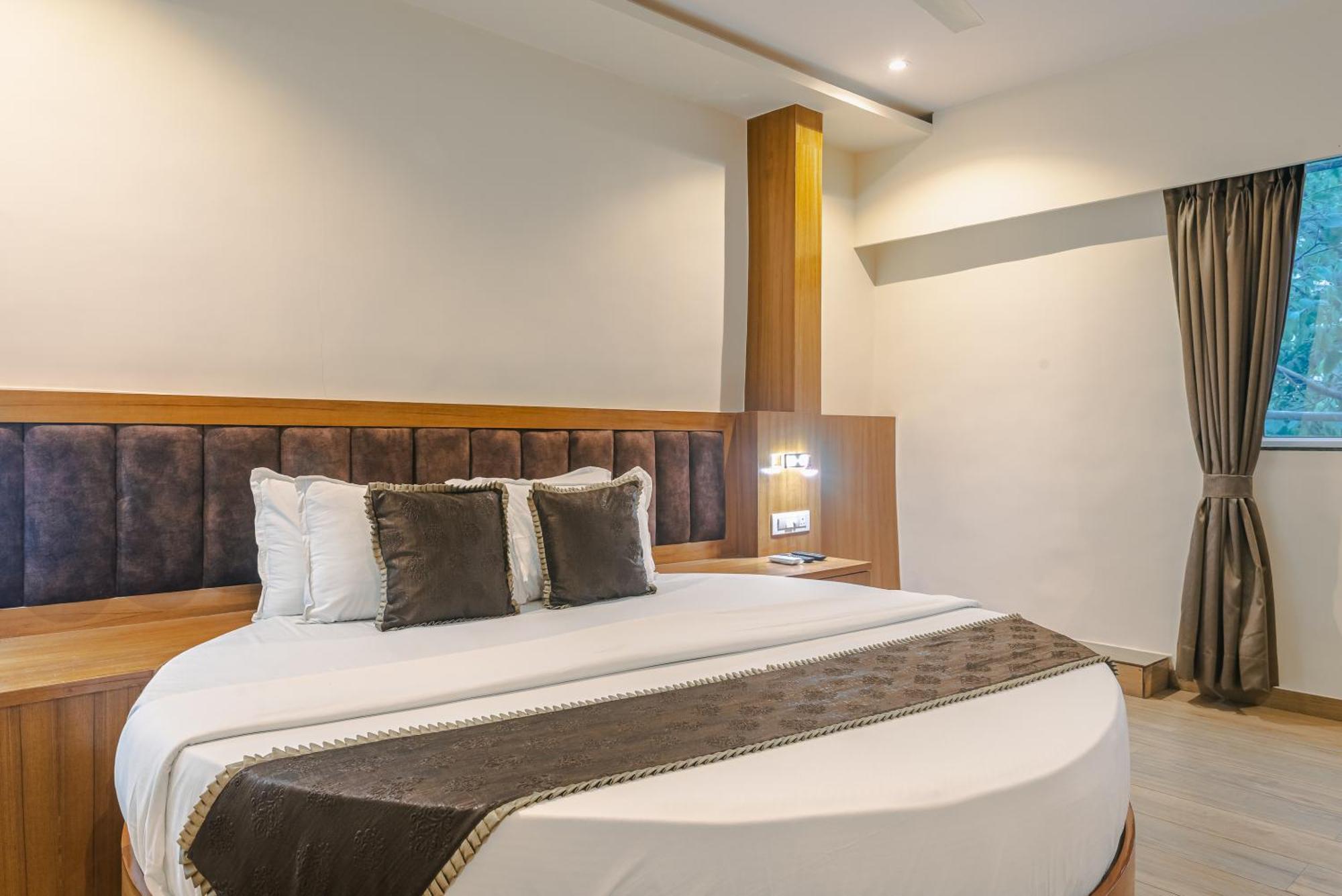 Silver Park Hotel