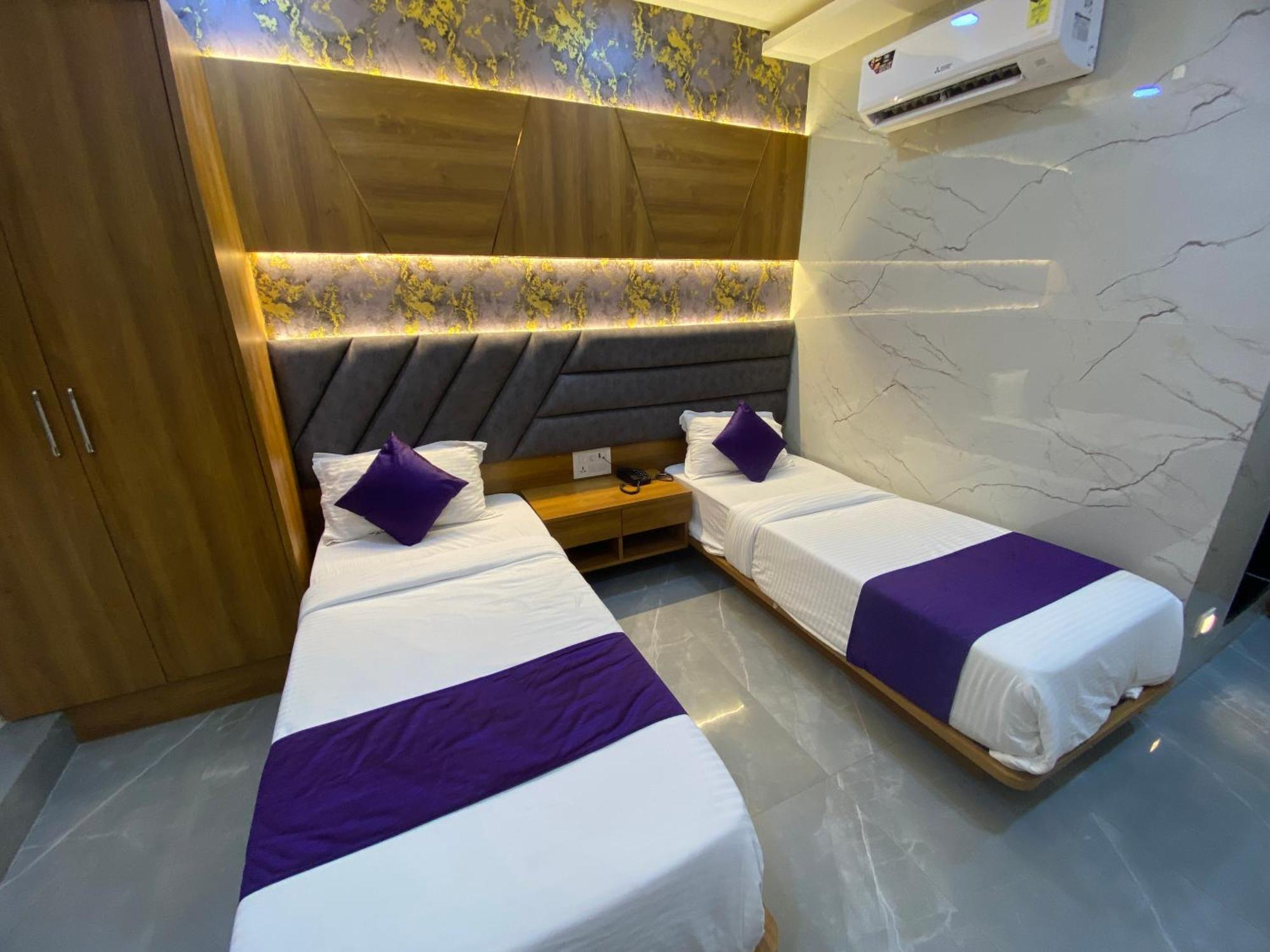 Bkc Gold View Hotel Mumbai