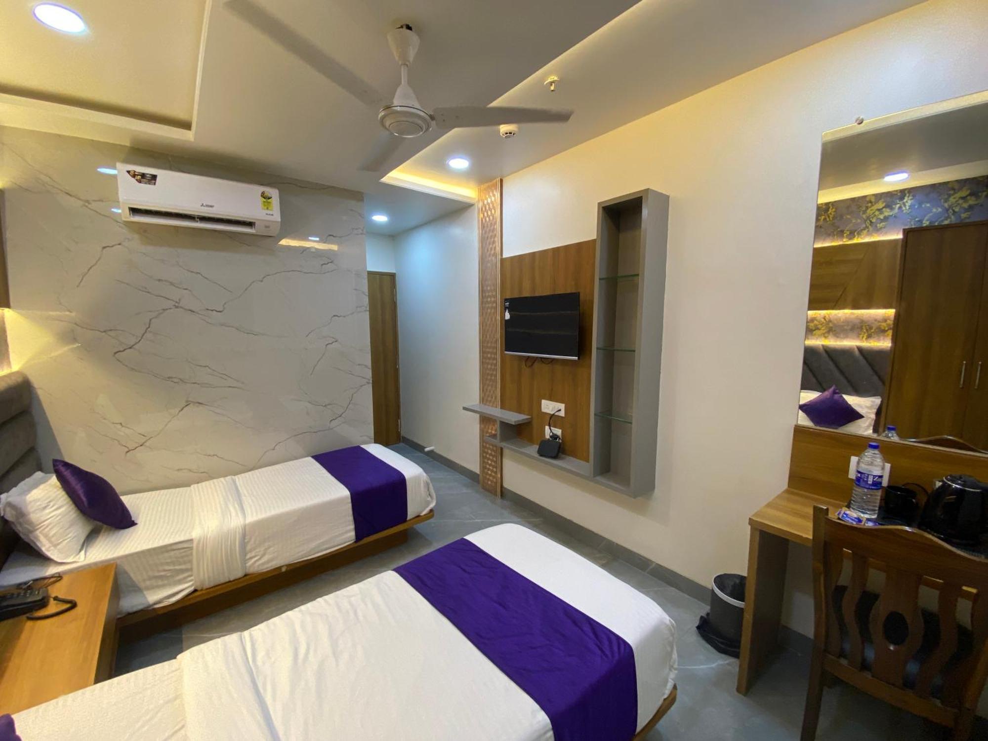 Bkc Gold View Hotel