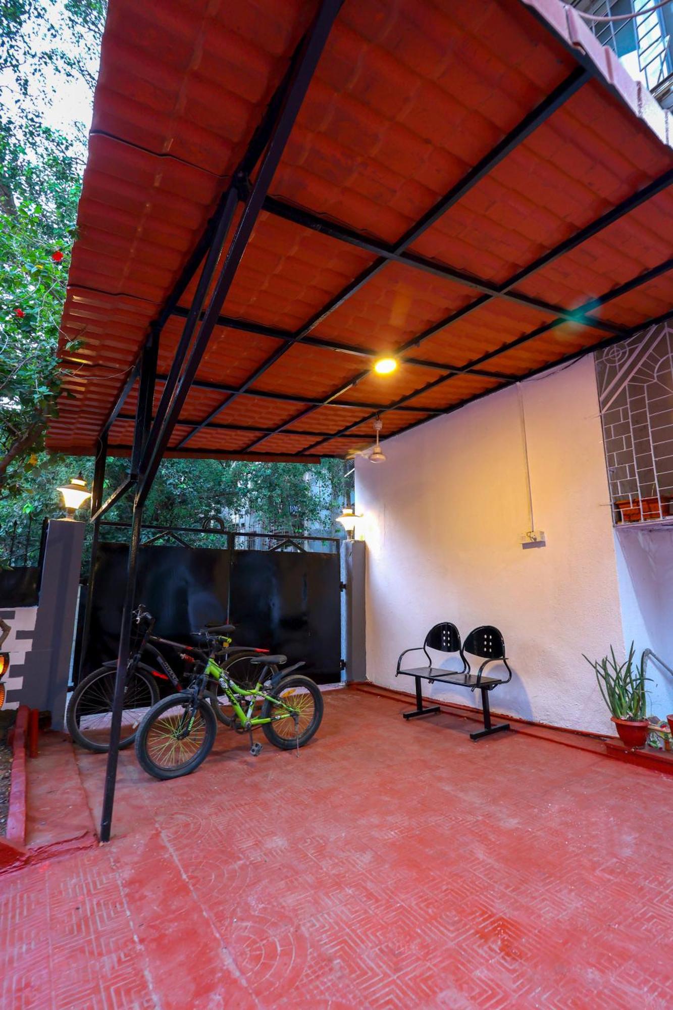 Homestay Presidential - Kandivali East Mumbai