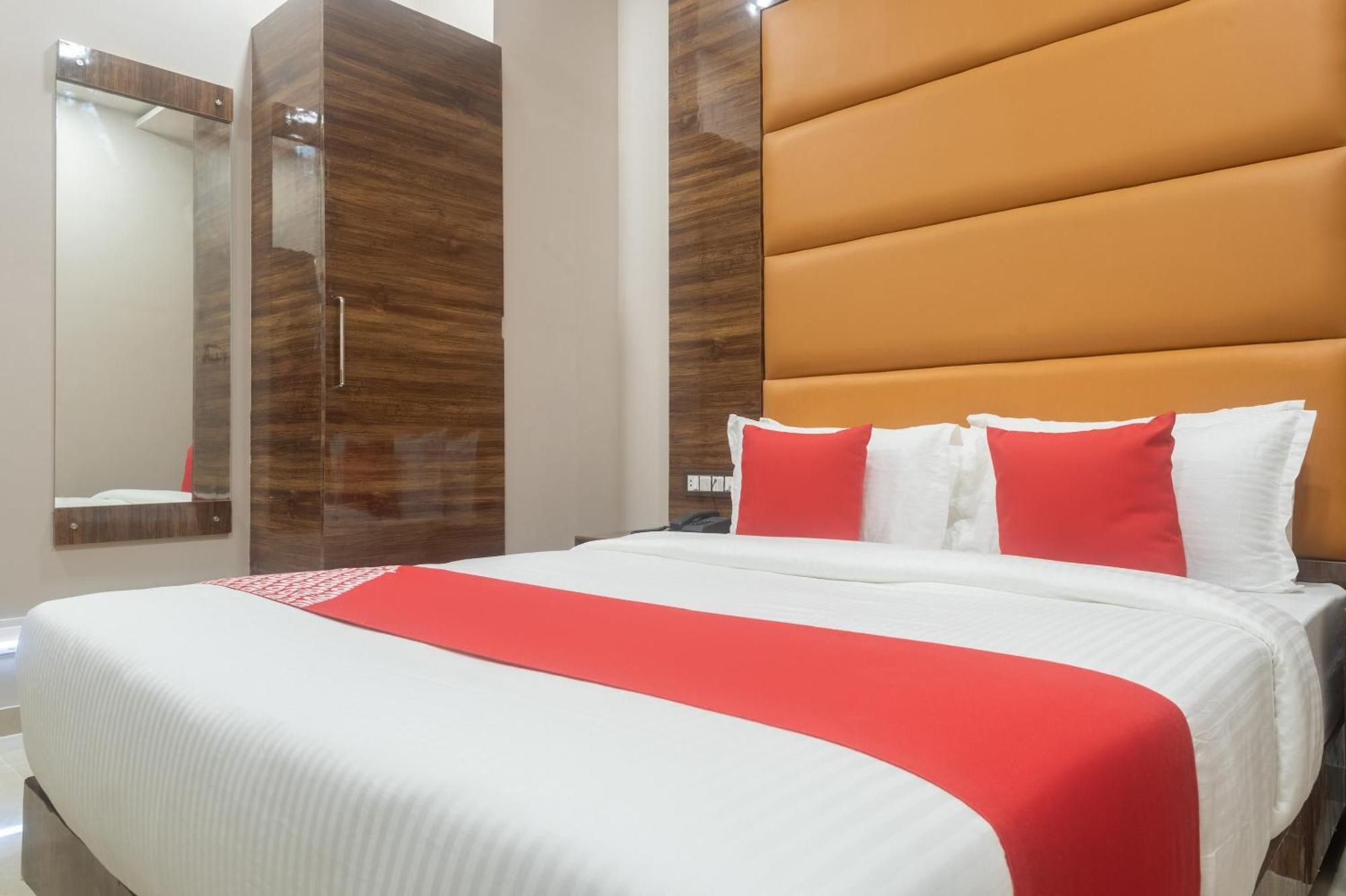 Hotel Blue Executive Near Chhatrapati Shivaji International Airport Mumbai