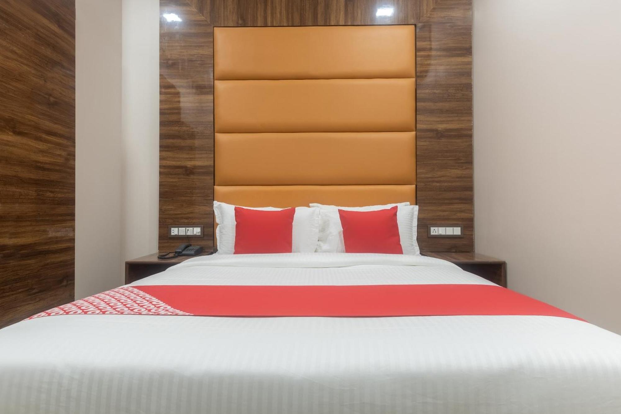 Blue Executive Near Chhatrapati Shivaji International Airport Mumbai